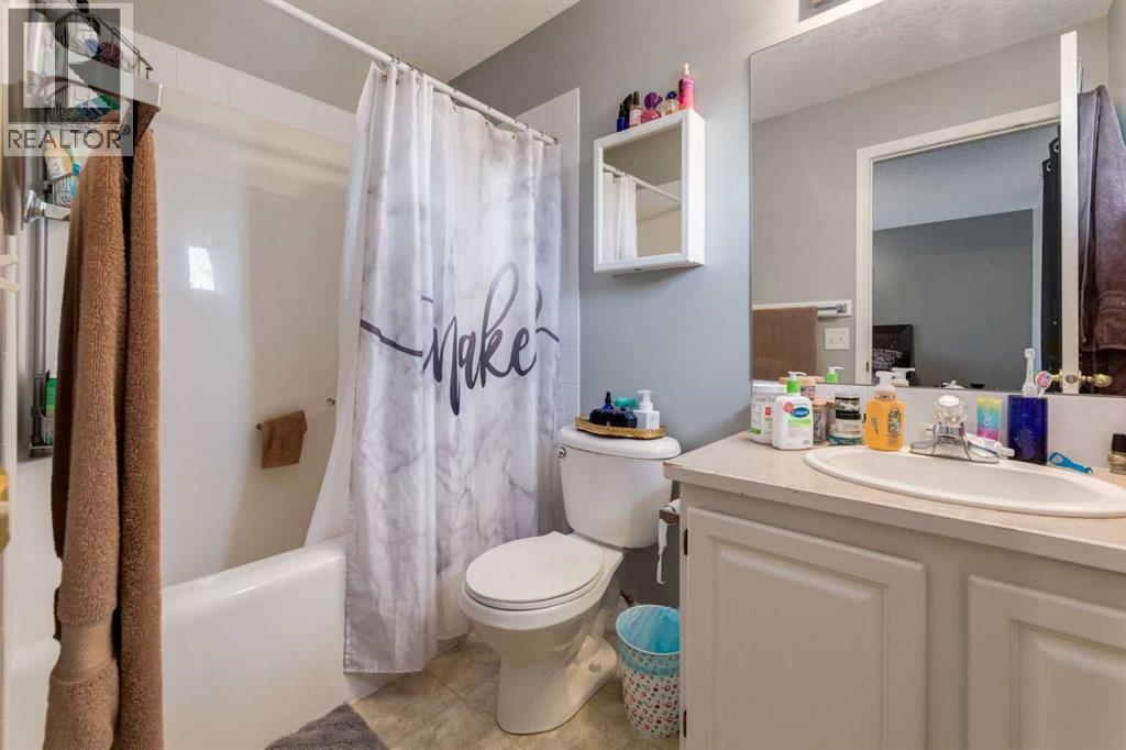 Photo 15 of 5 135 Bow Ridge Drive, Cochrane AB