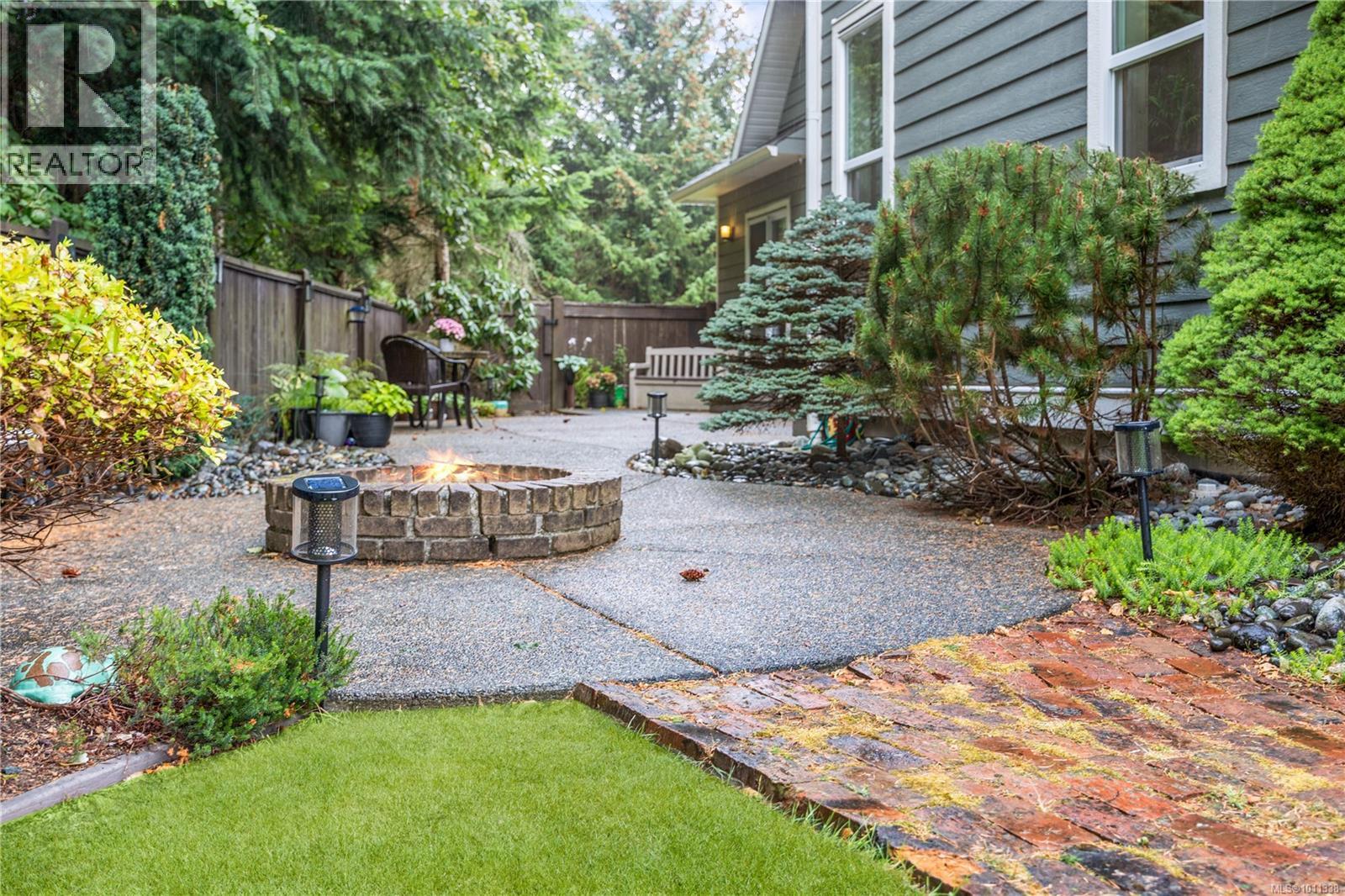 759 Cameleon Pl, Campbell River