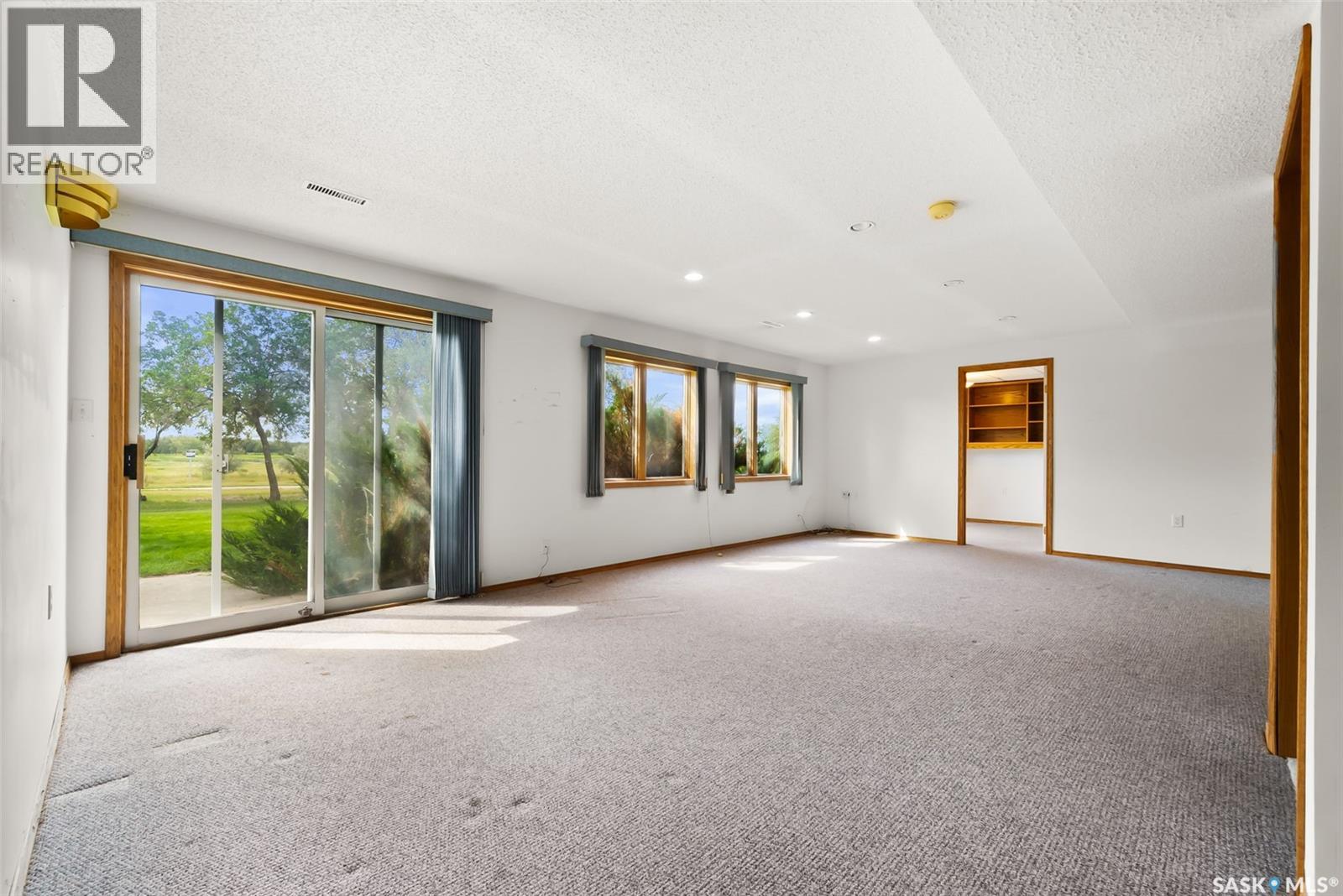 Photo 25 of 3644 Wedgwood Way, Regina SK