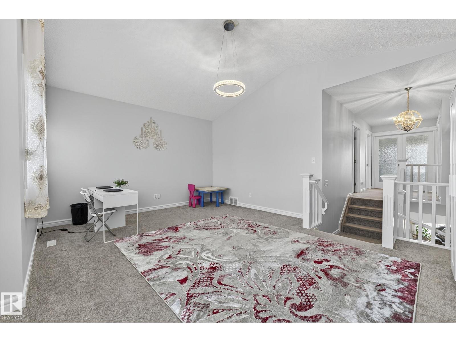 Photo 57 of 20343 46 Av Nw, Edmonton AB