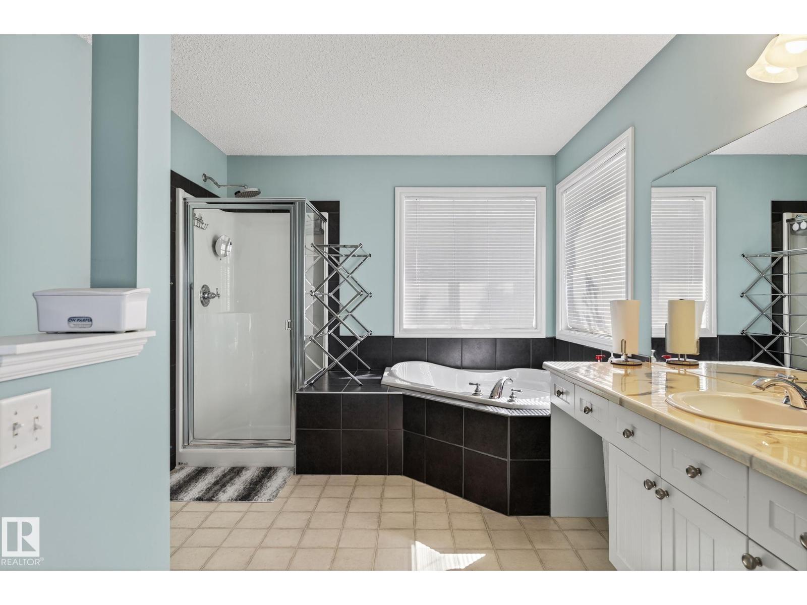 Photo 54 of 20343 46 Av Nw, Edmonton AB