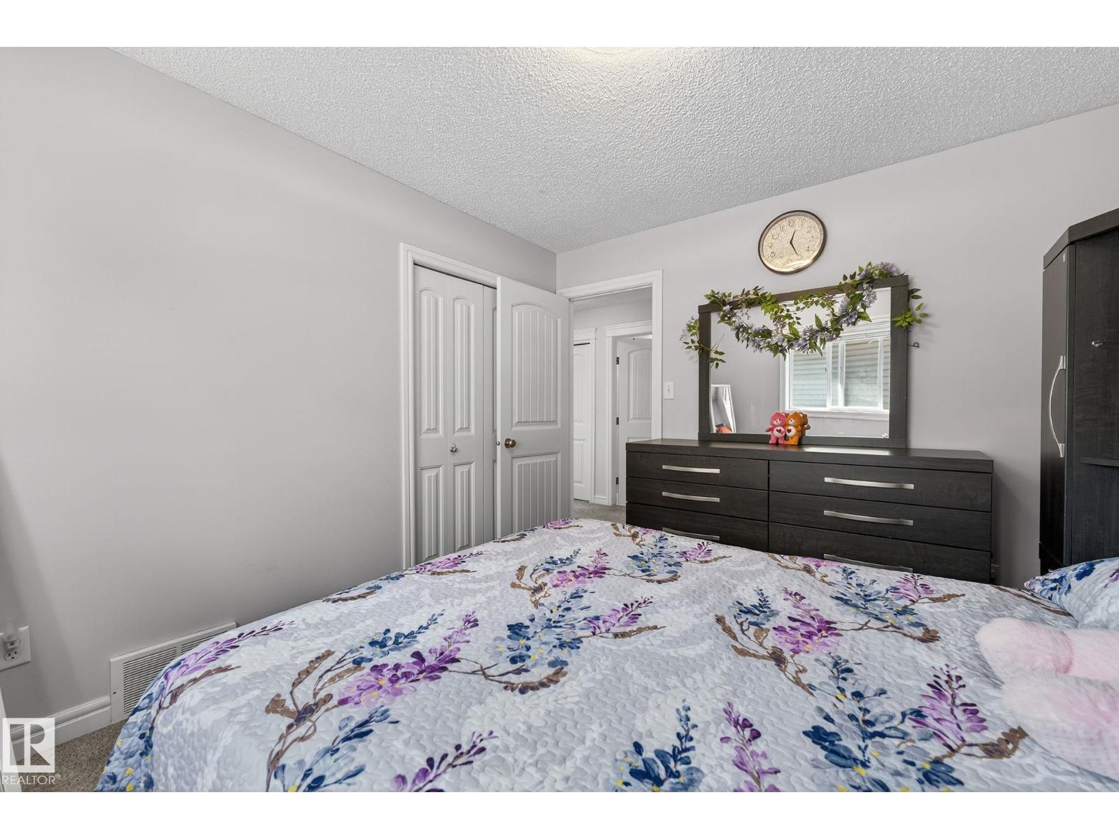 Photo 31 of 20343 46 Av Nw, Edmonton AB