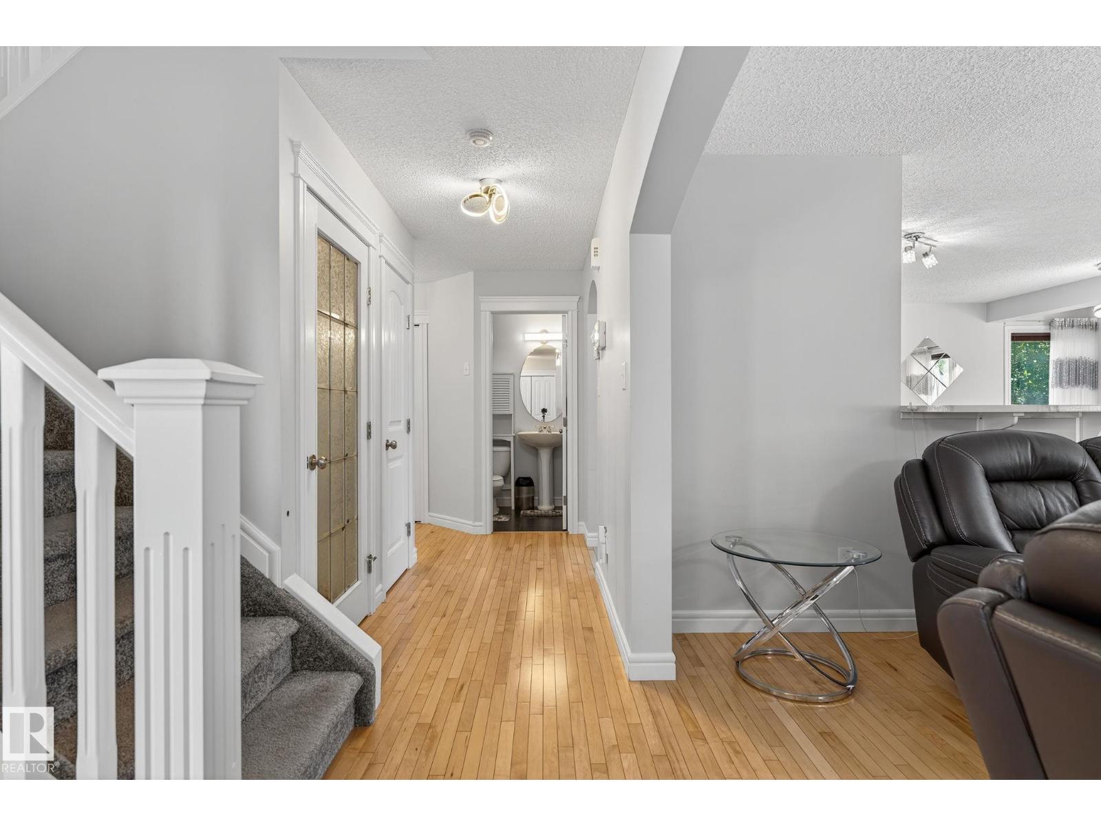 Photo 50 of 20343 46 Av Nw, Edmonton AB