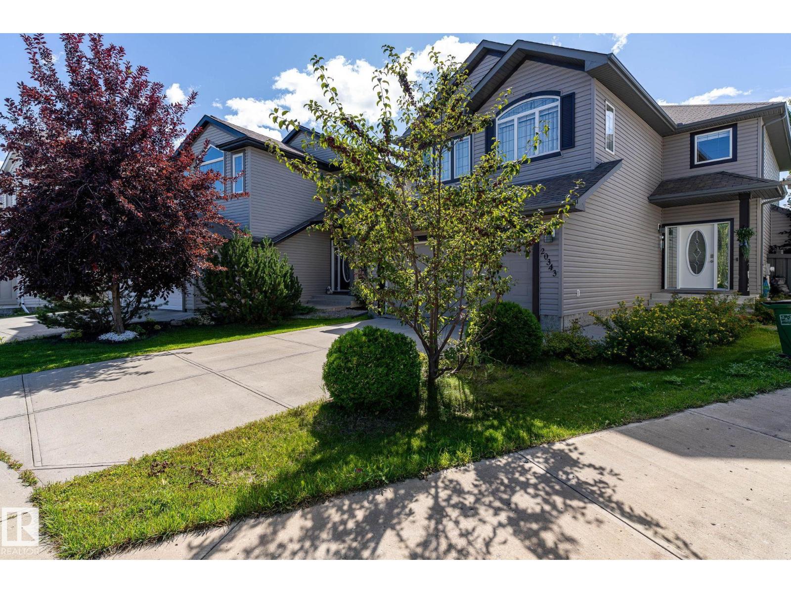 Photo 27 of 20343 46 Av Nw, Edmonton AB