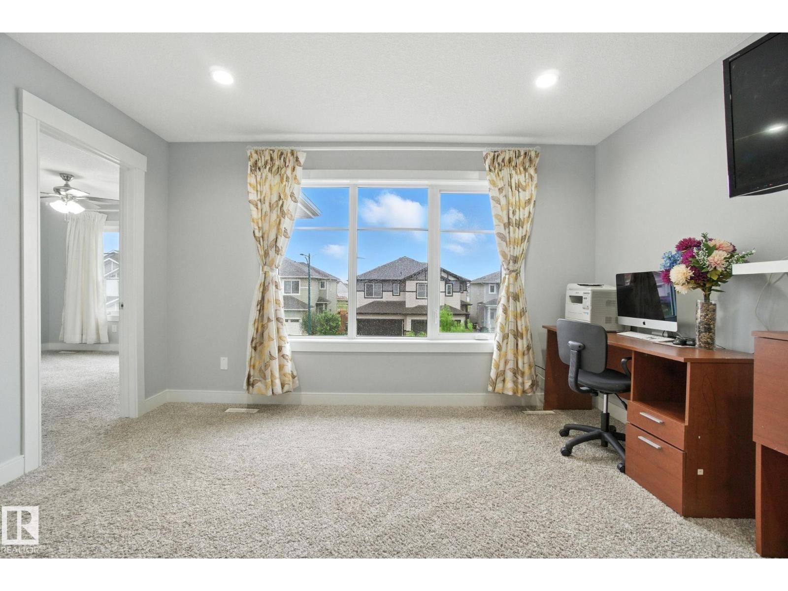 Photo 25 of 2419 17 Av Nw, Edmonton AB