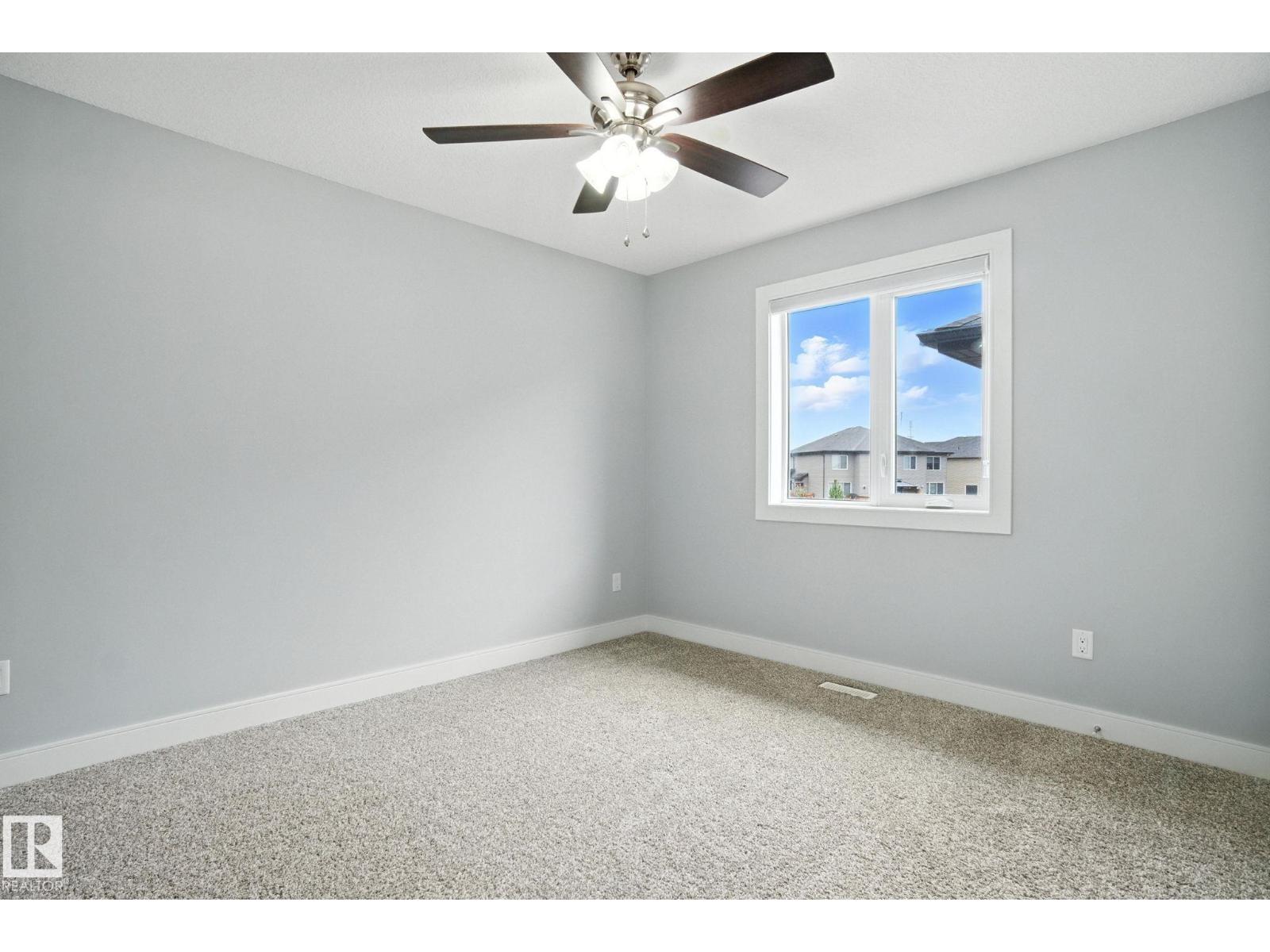 Photo 38 of 2419 17 Av Nw, Edmonton AB