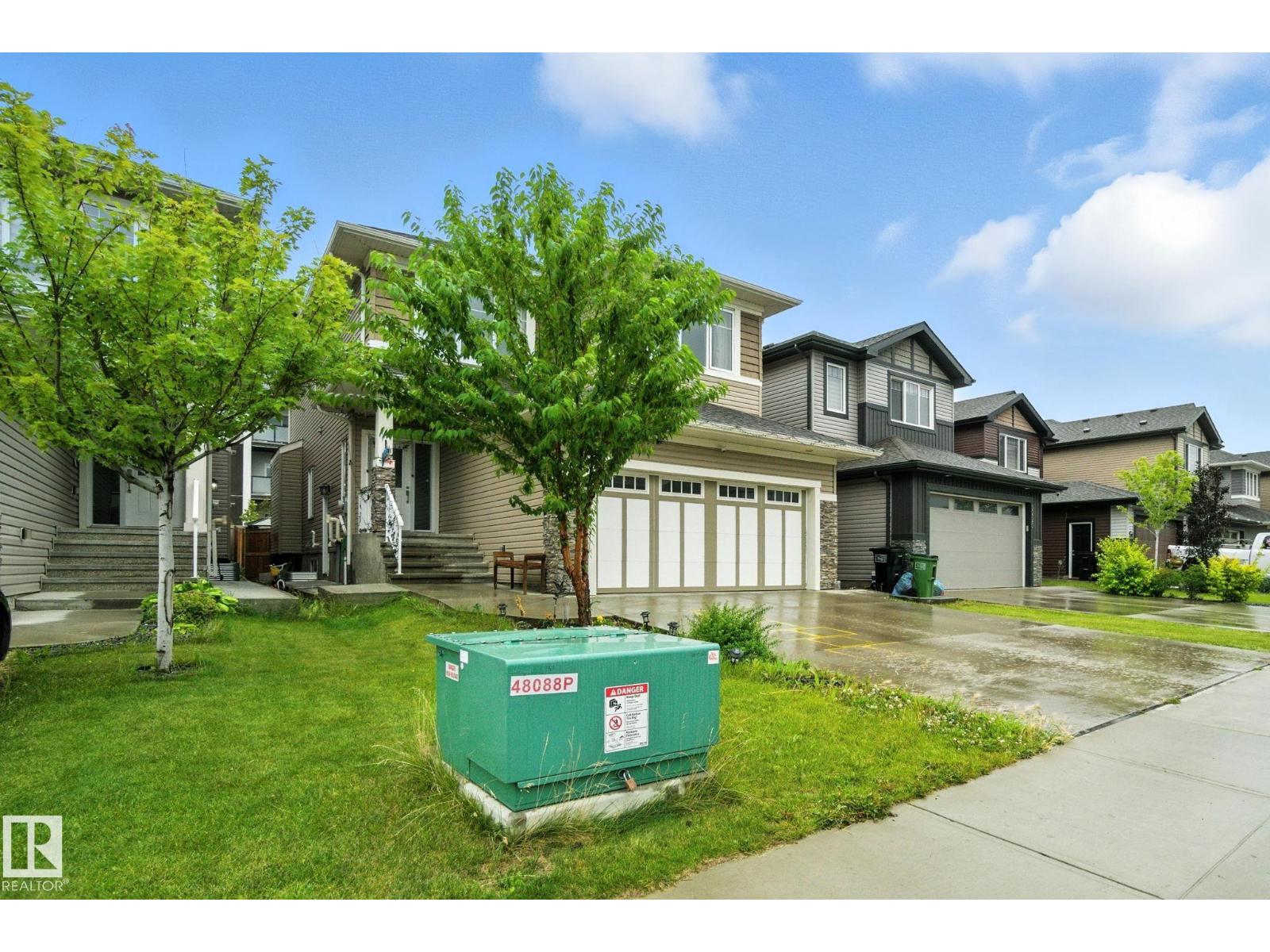 Photo 58 of 2419 17 Av Nw, Edmonton AB