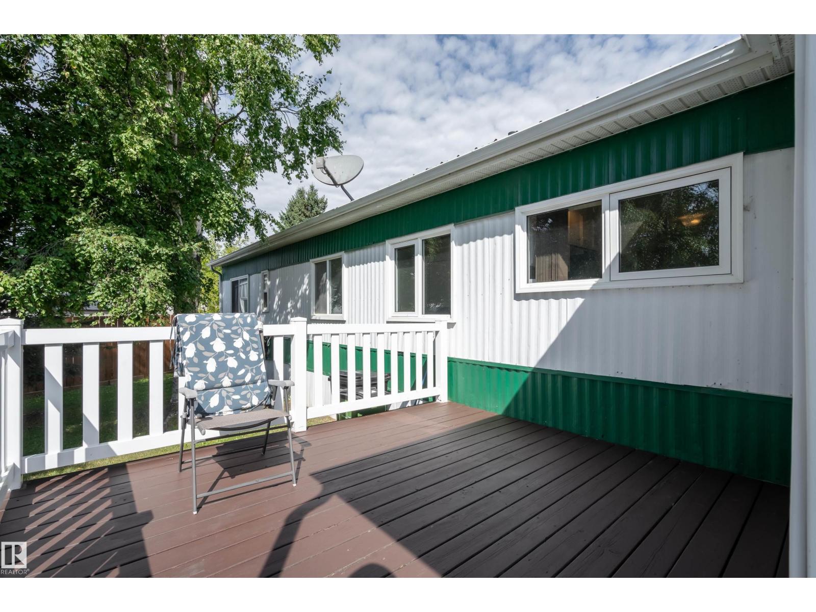 Photo 20 of 2438 Lakeview Ba Nw Nw, Edmonton AB
