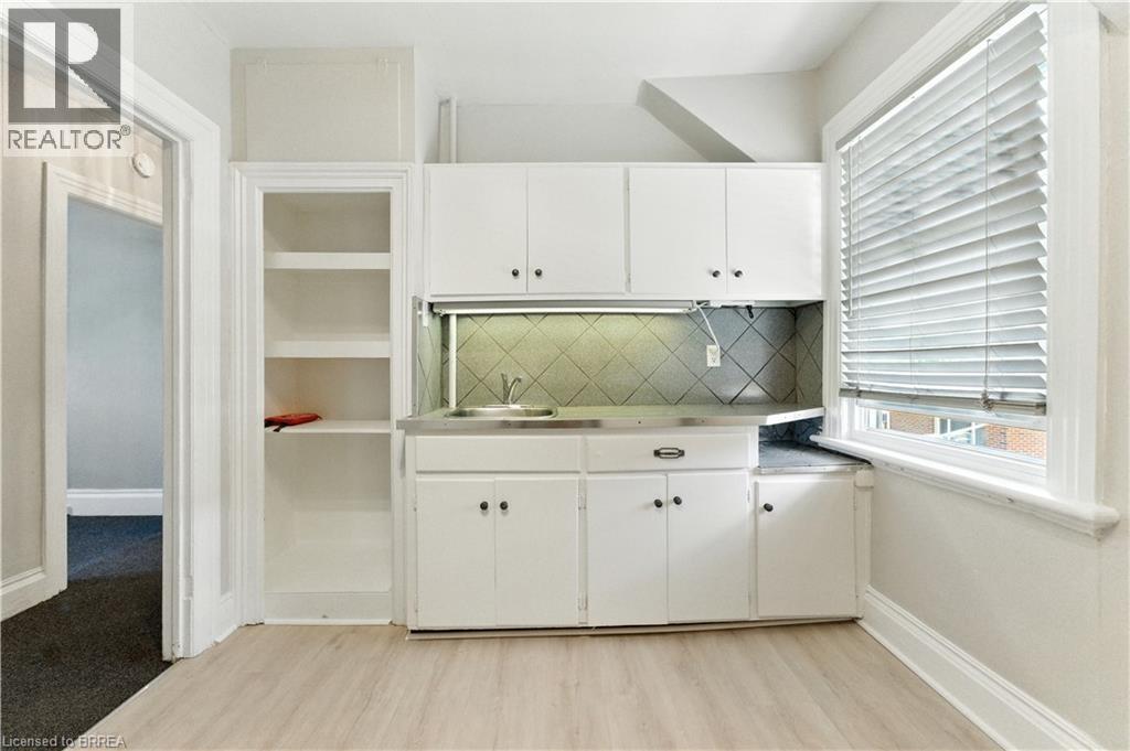 Photo 26 of 39 Allenby Avenue, Brantford ON