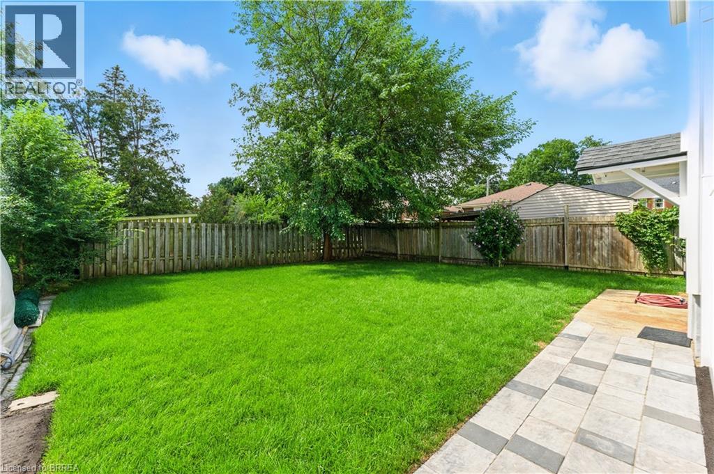 Photo 31 of 39 Allenby Avenue, Brantford ON