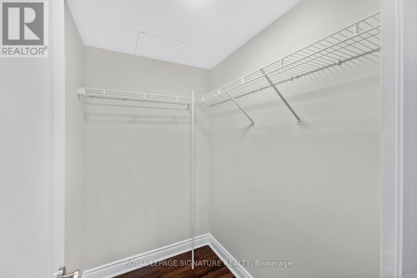 Photo 17 of 403 1103 Leslie Street, Toronto ON