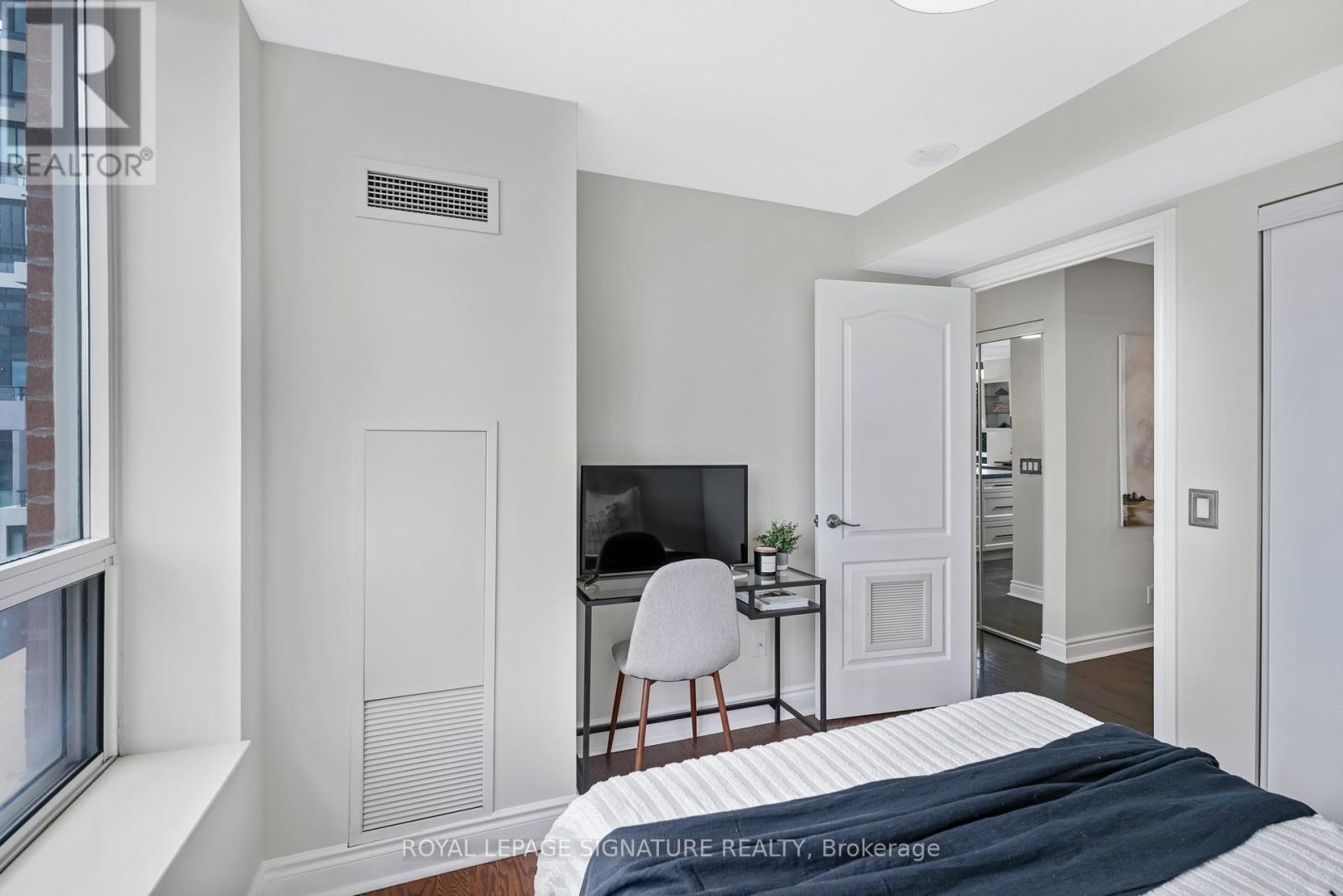 Photo 19 of 403 1103 Leslie Street, Toronto ON