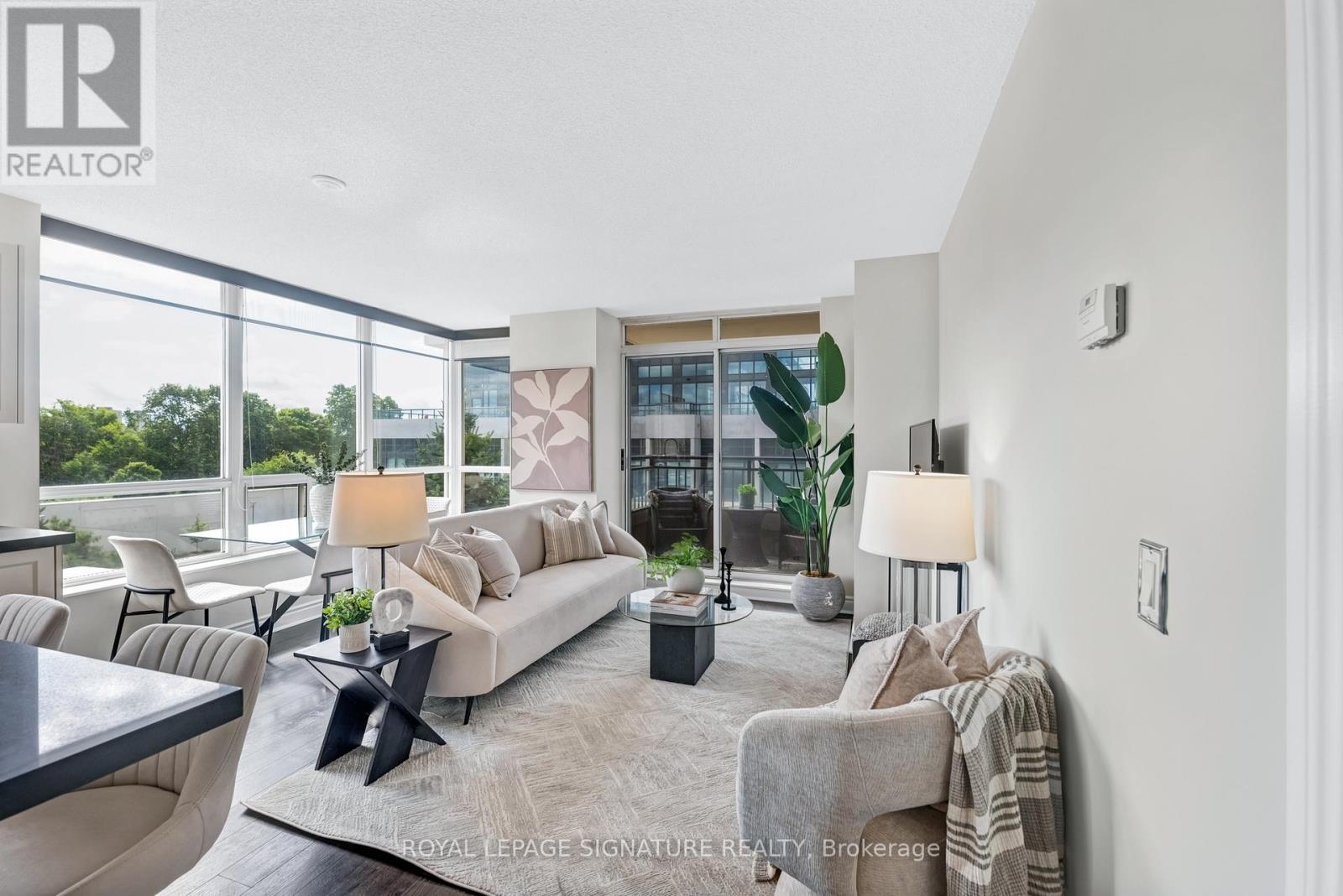 Photo 4 of 403 1103 Leslie Street, Toronto ON