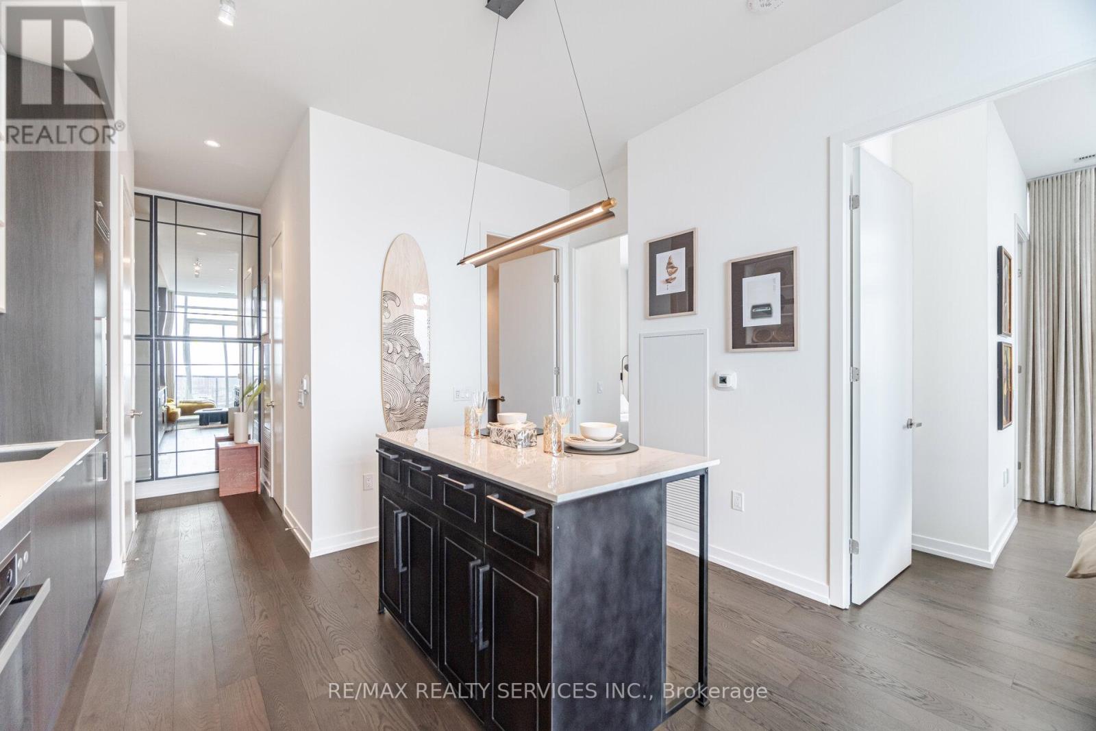 Photo 10 of Ph 103 138 Downes Street, Toronto ON