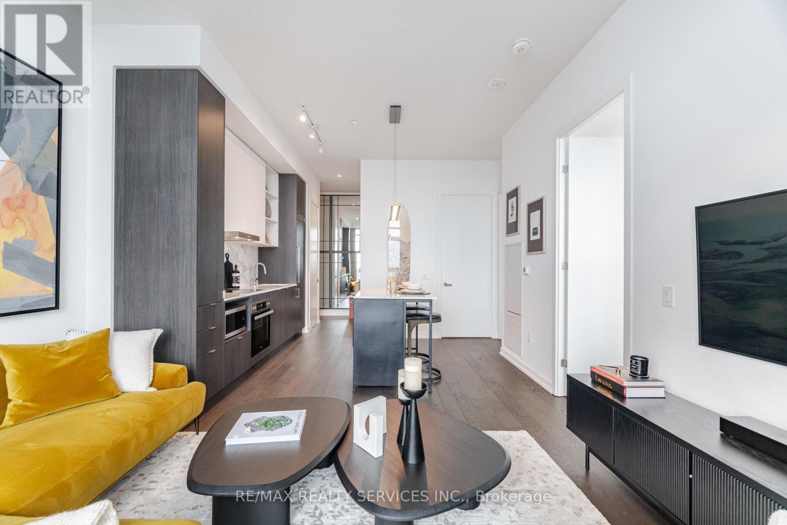 Photo 13 of Ph 103 138 Downes Street, Toronto ON