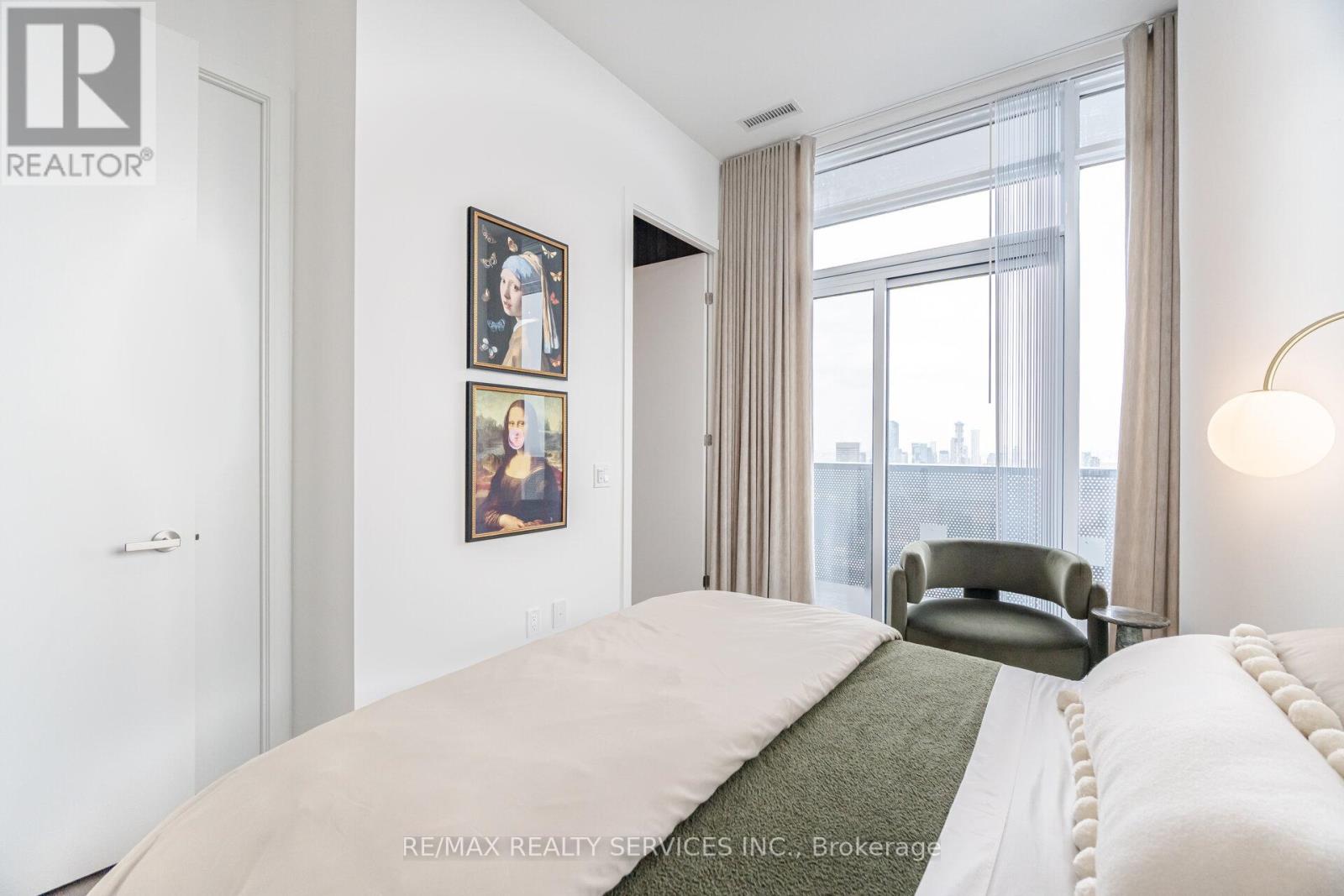 Photo 19 of Ph 103 138 Downes Street, Toronto ON
