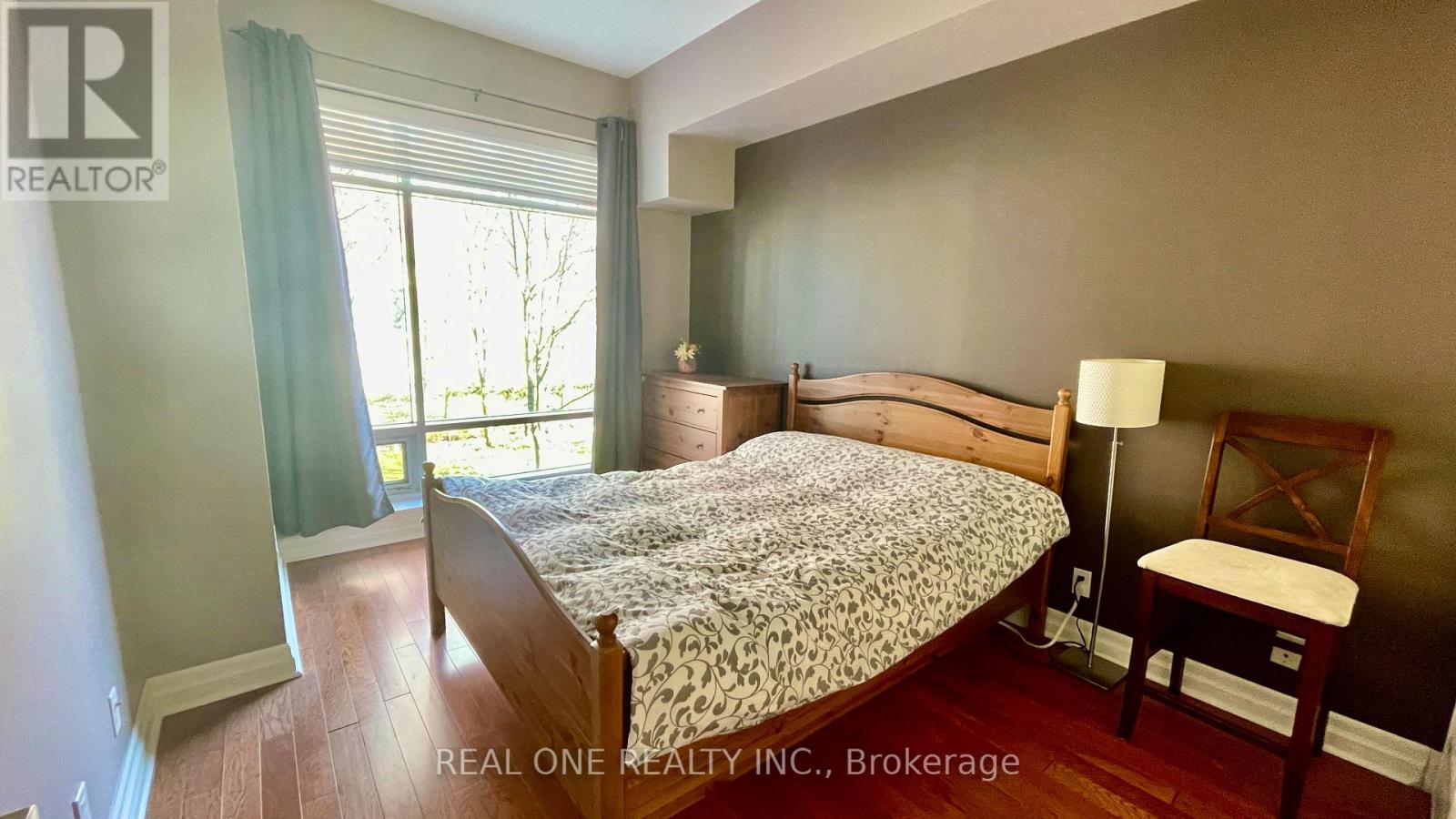 Photo 13 of 105 W 500 Queens Quay W, Toronto ON