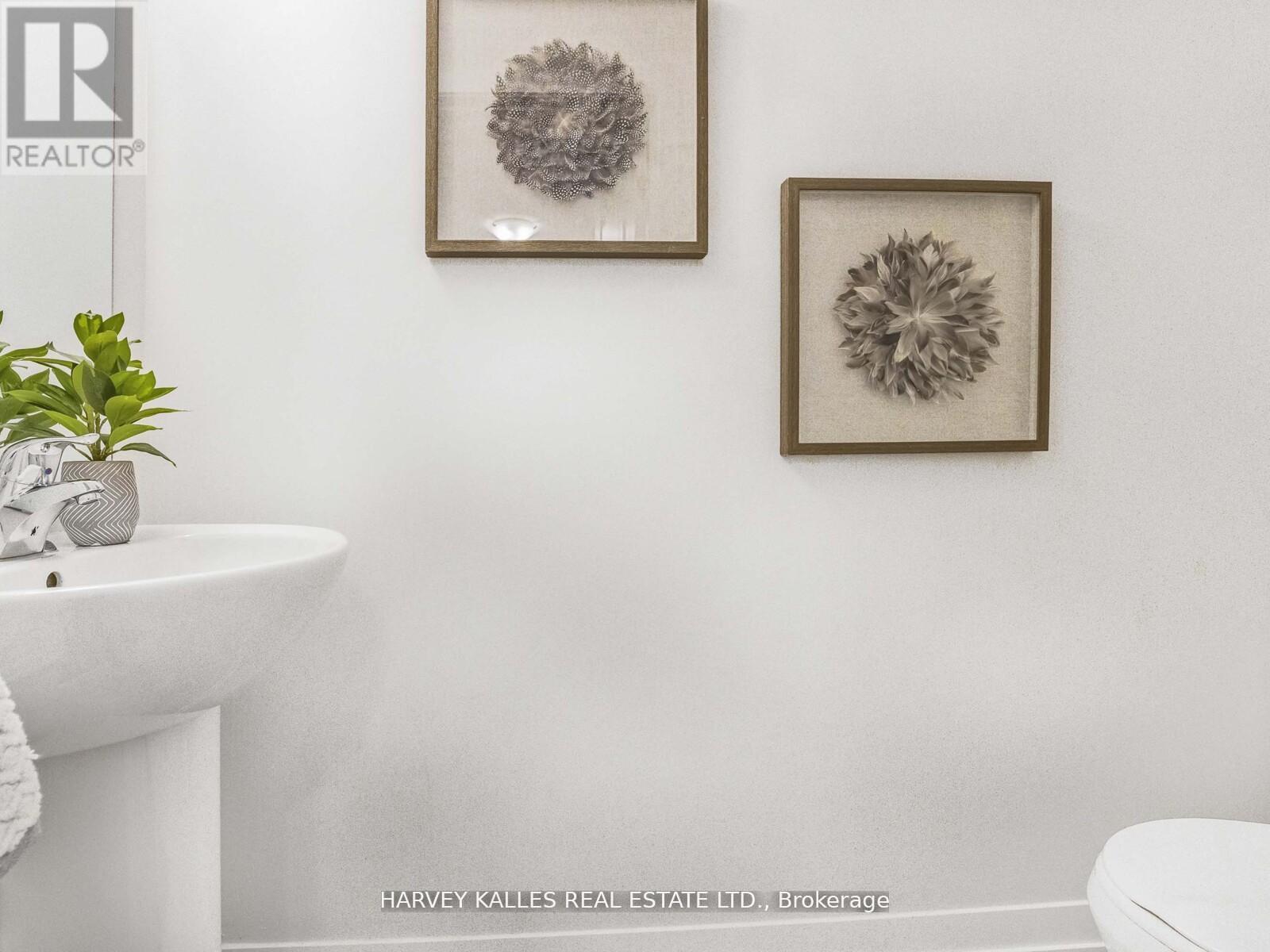 Photo 18 of 404 1460 Whites Road, Pickering ON