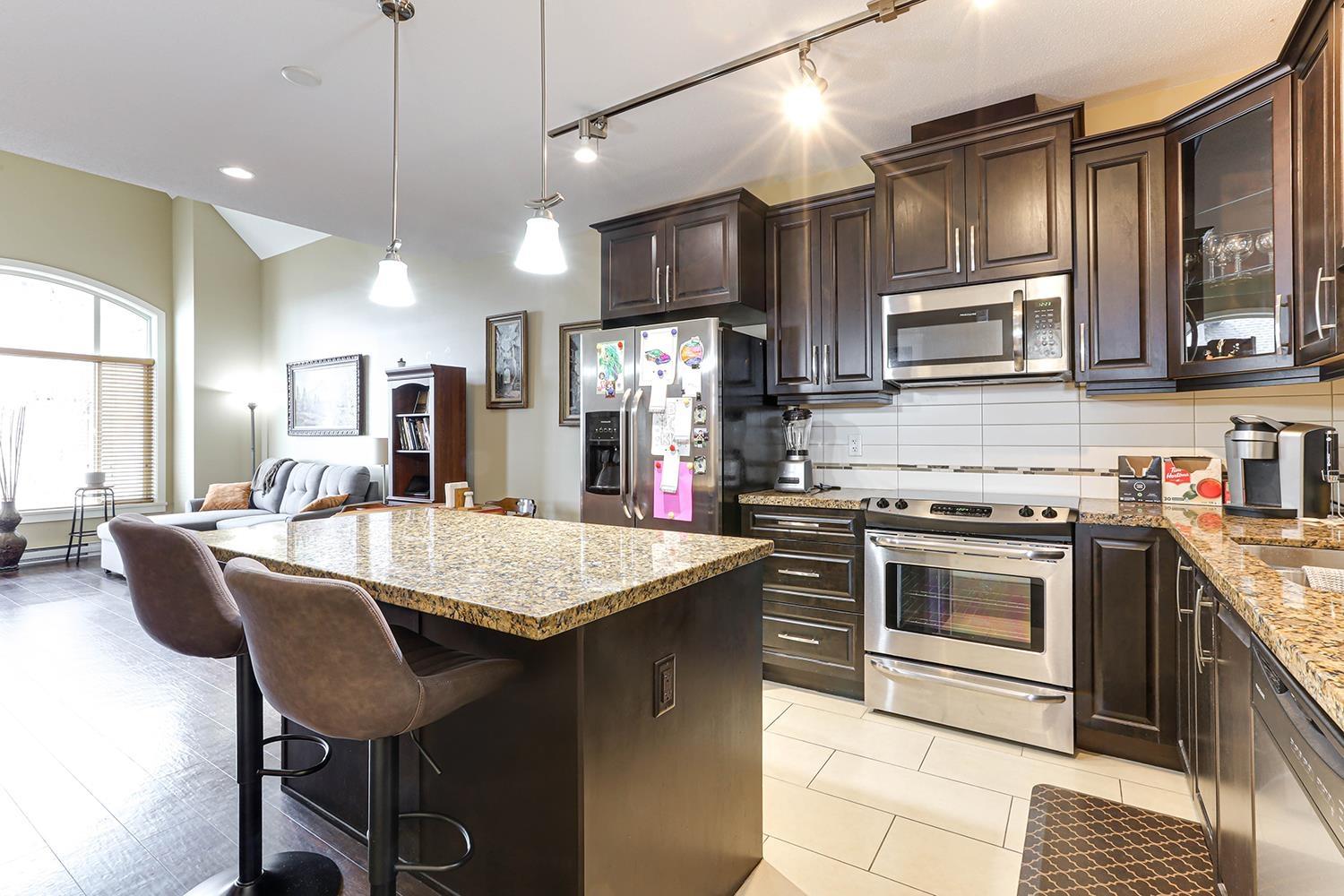 Photo 15 of 404 8328 207 A Street, Langley BC