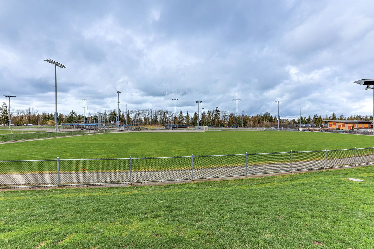 Photo 30 of 404 8328 207 A Street, Langley BC