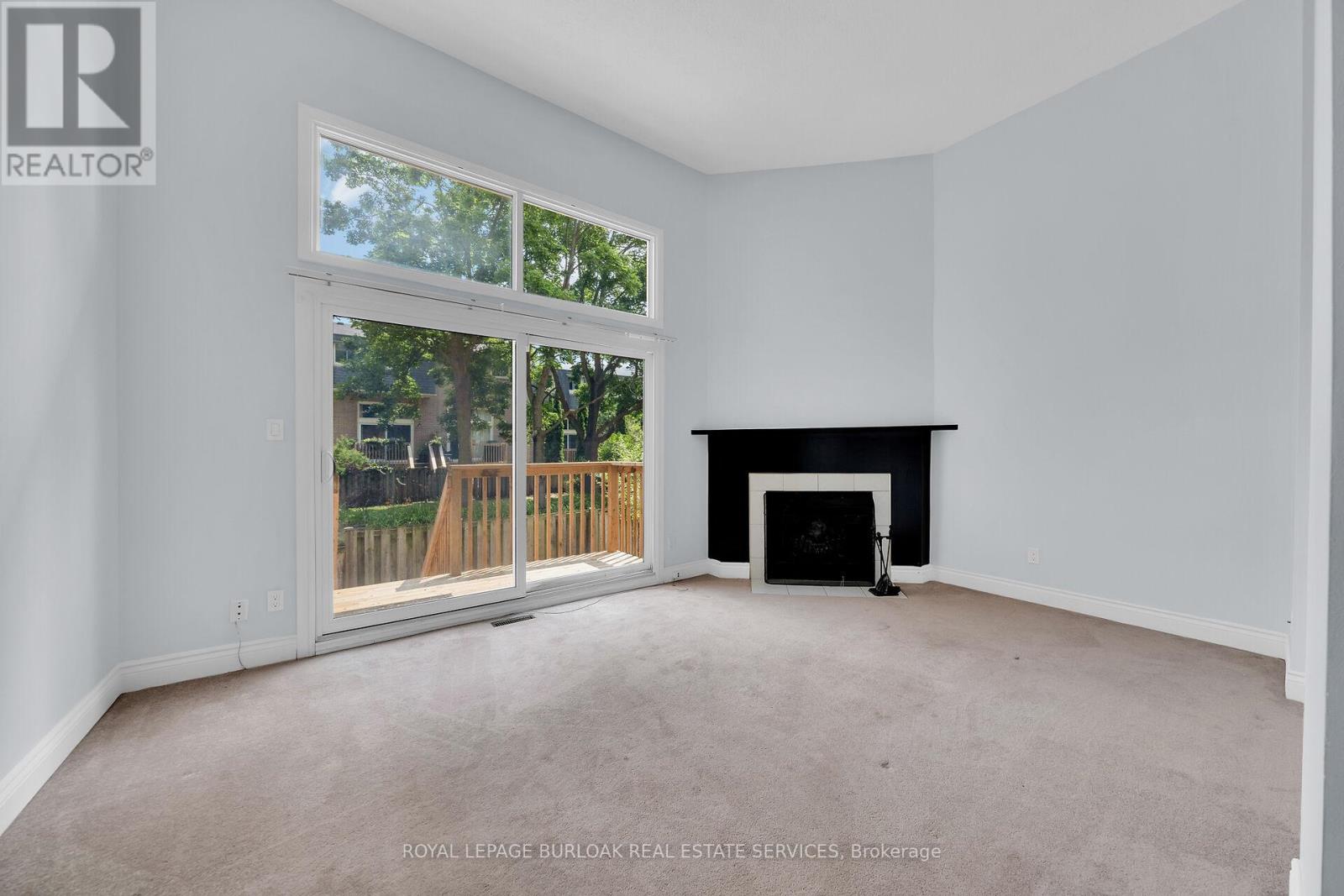 Photo 11 of 13 1351 Ontario Street, Burlington ON