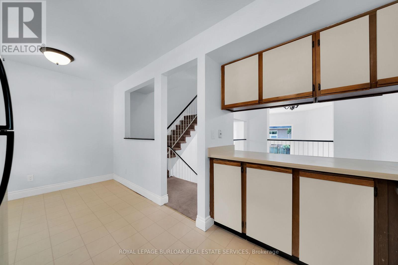 Photo 20 of 13 1351 Ontario Street, Burlington ON