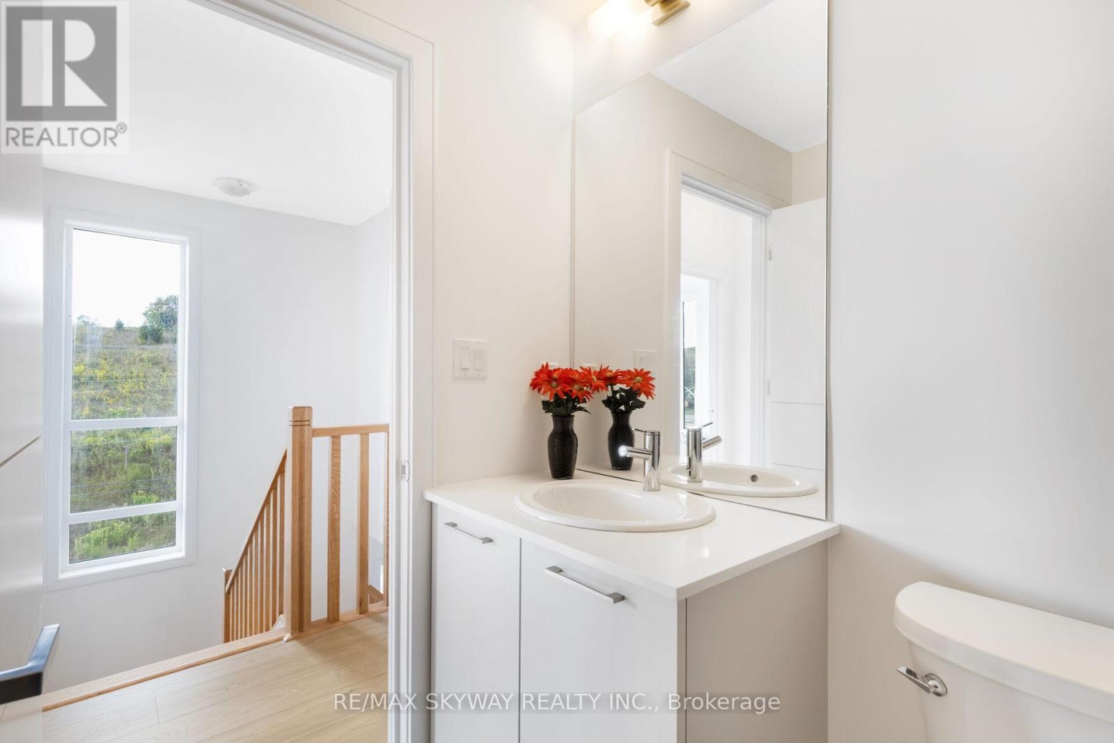 Photo 38 of 7 Taylor Court, Caledon ON