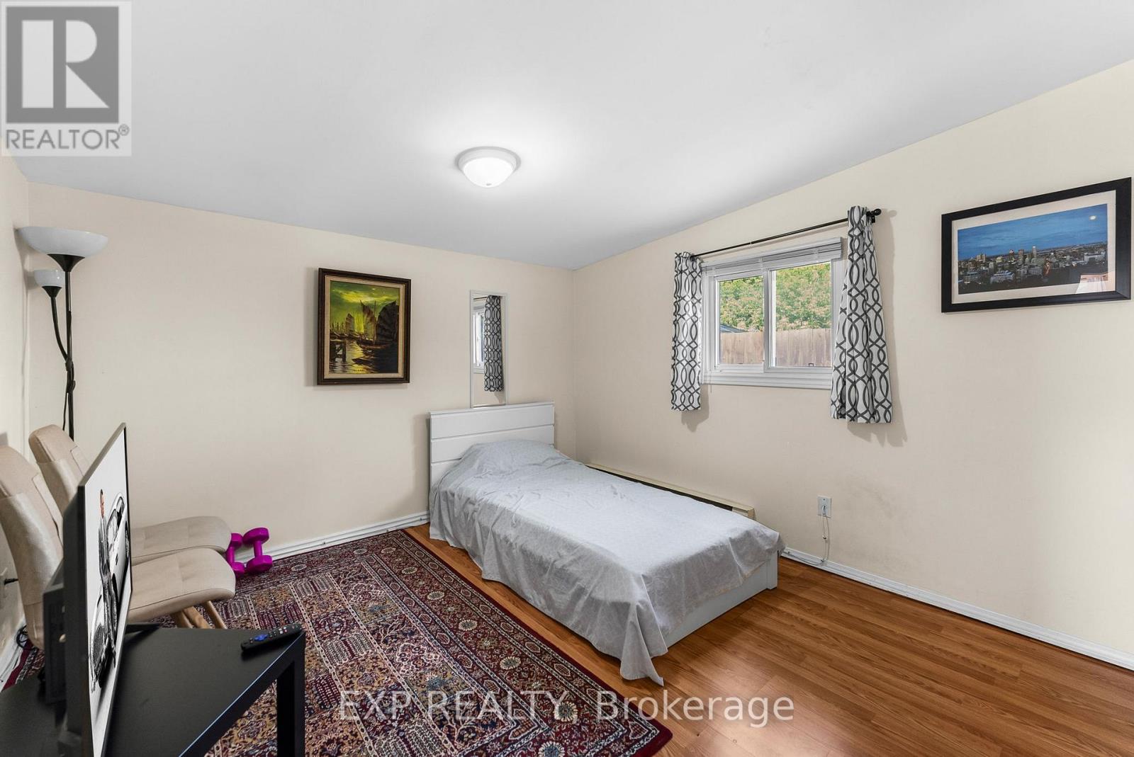 Photo 14 of 148 Morton Avenue, Georgina ON