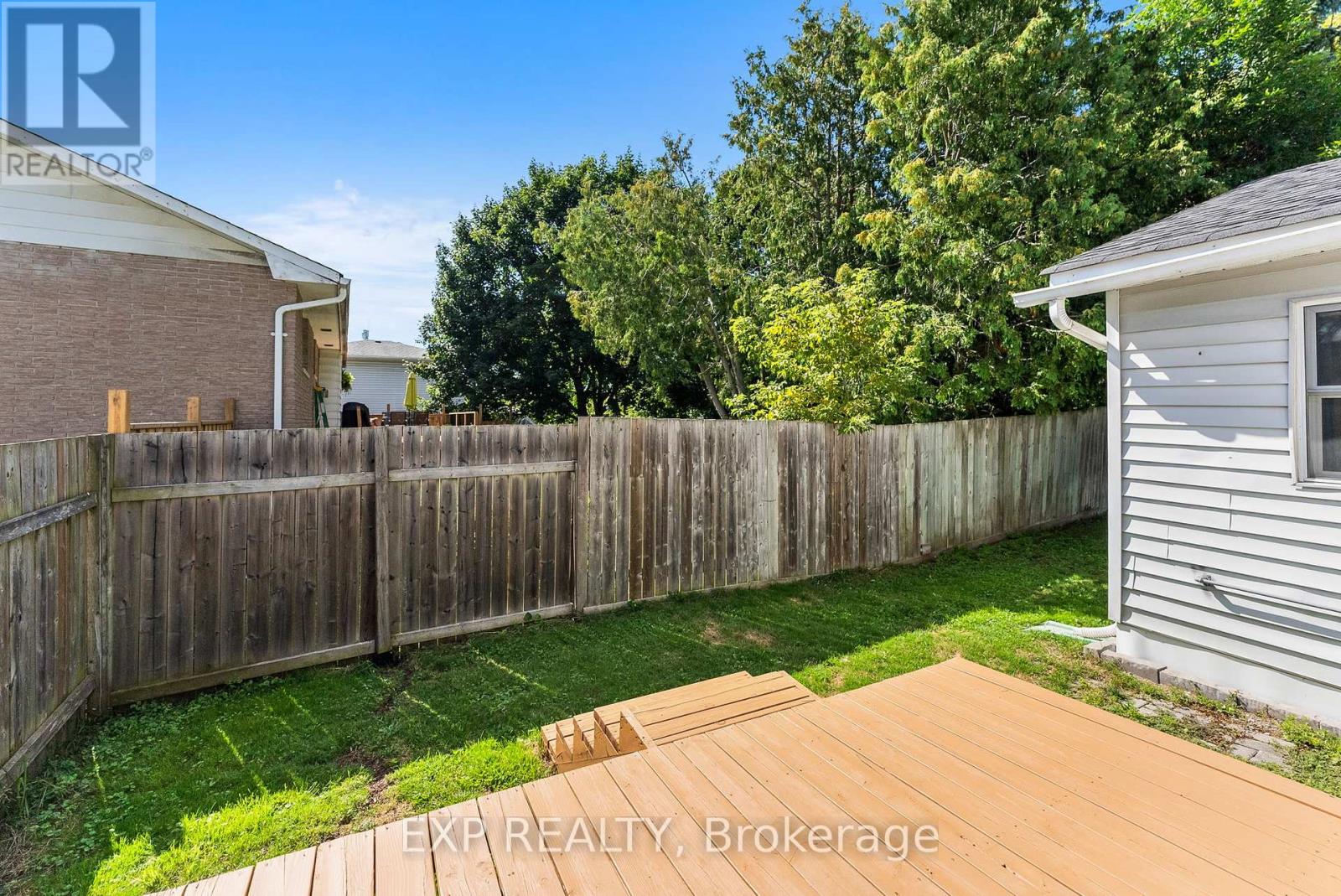 Photo 16 of 148 Morton Avenue, Georgina ON