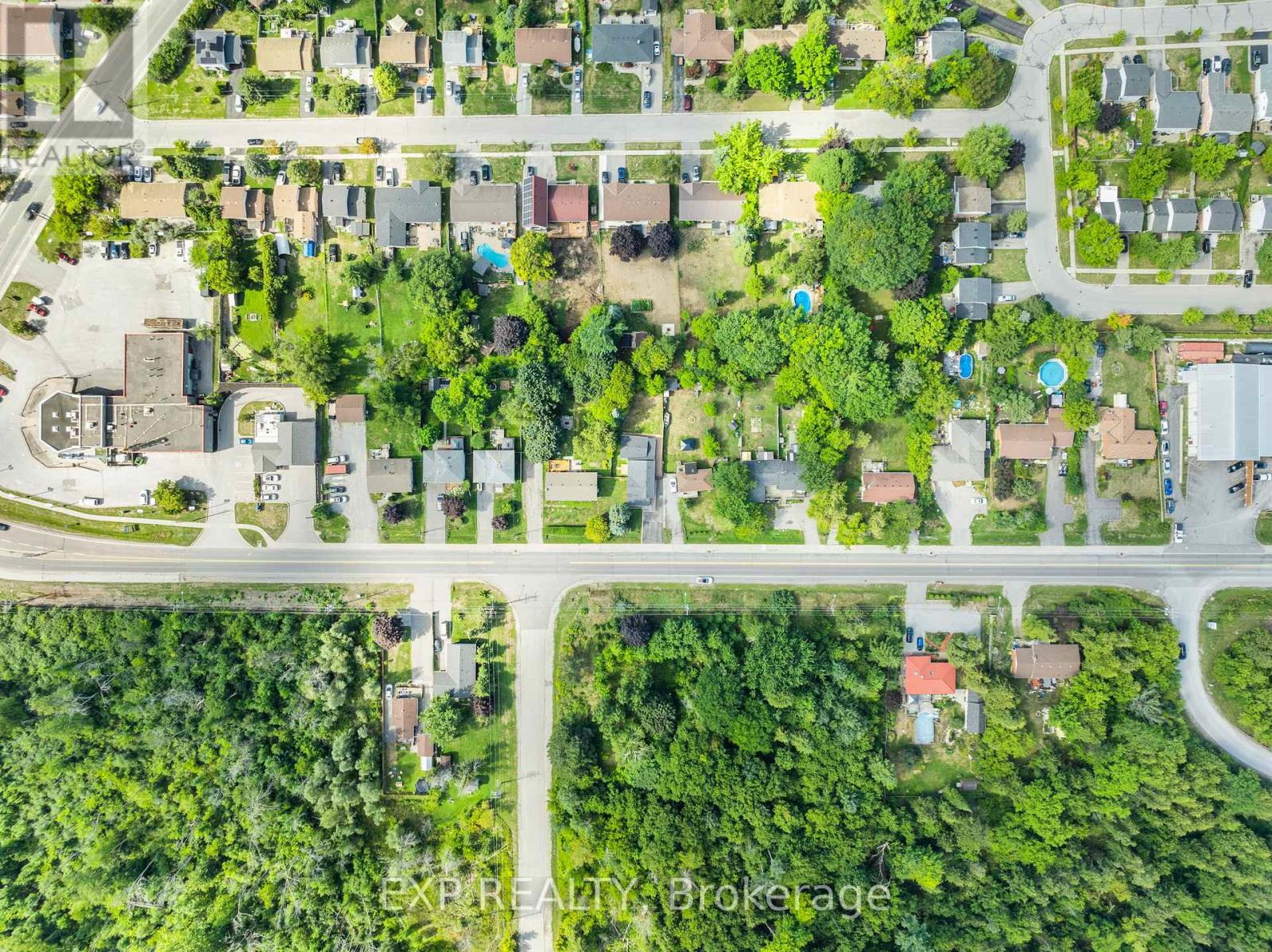 Photo 33 of 148 Morton Avenue, Georgina ON