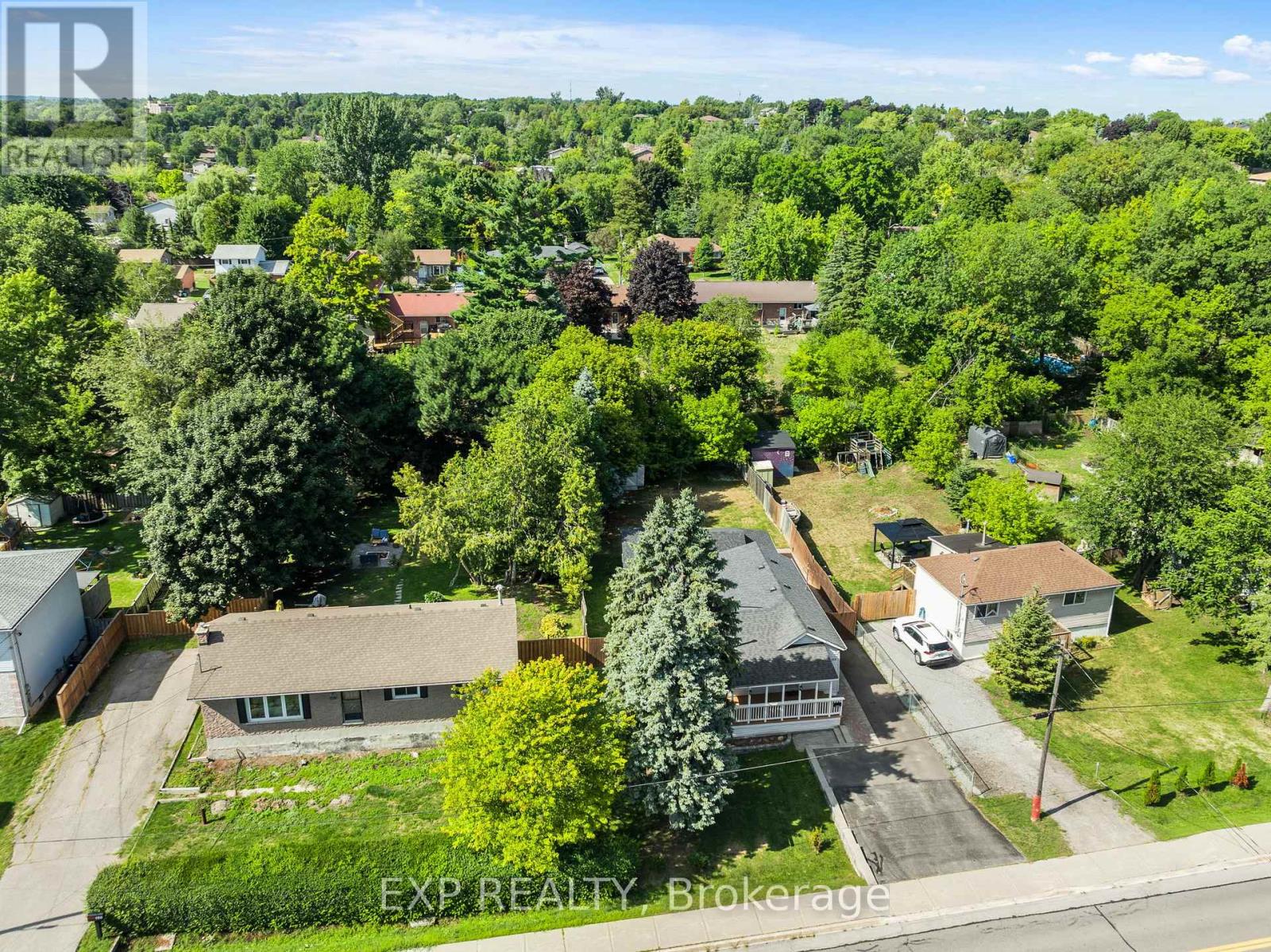 Photo 35 of 148 Morton Avenue, Georgina ON