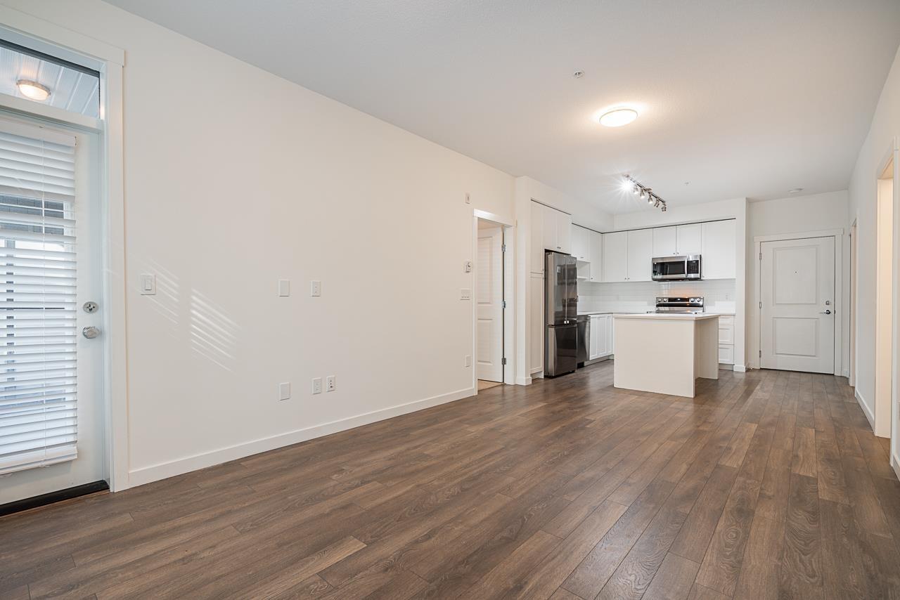 Photo 14 of 210 15825 85 Avenue, Surrey BC