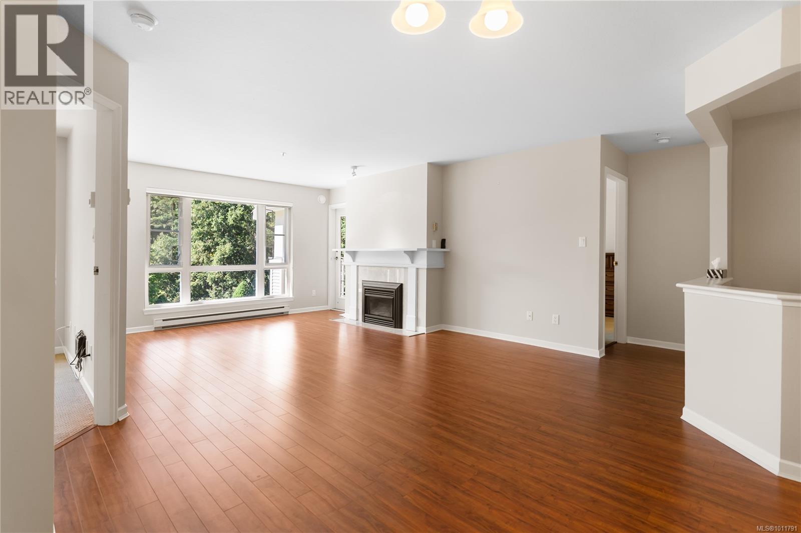 Photo 17 of 402 5650 Edgewater Lane, Nanaimo BC