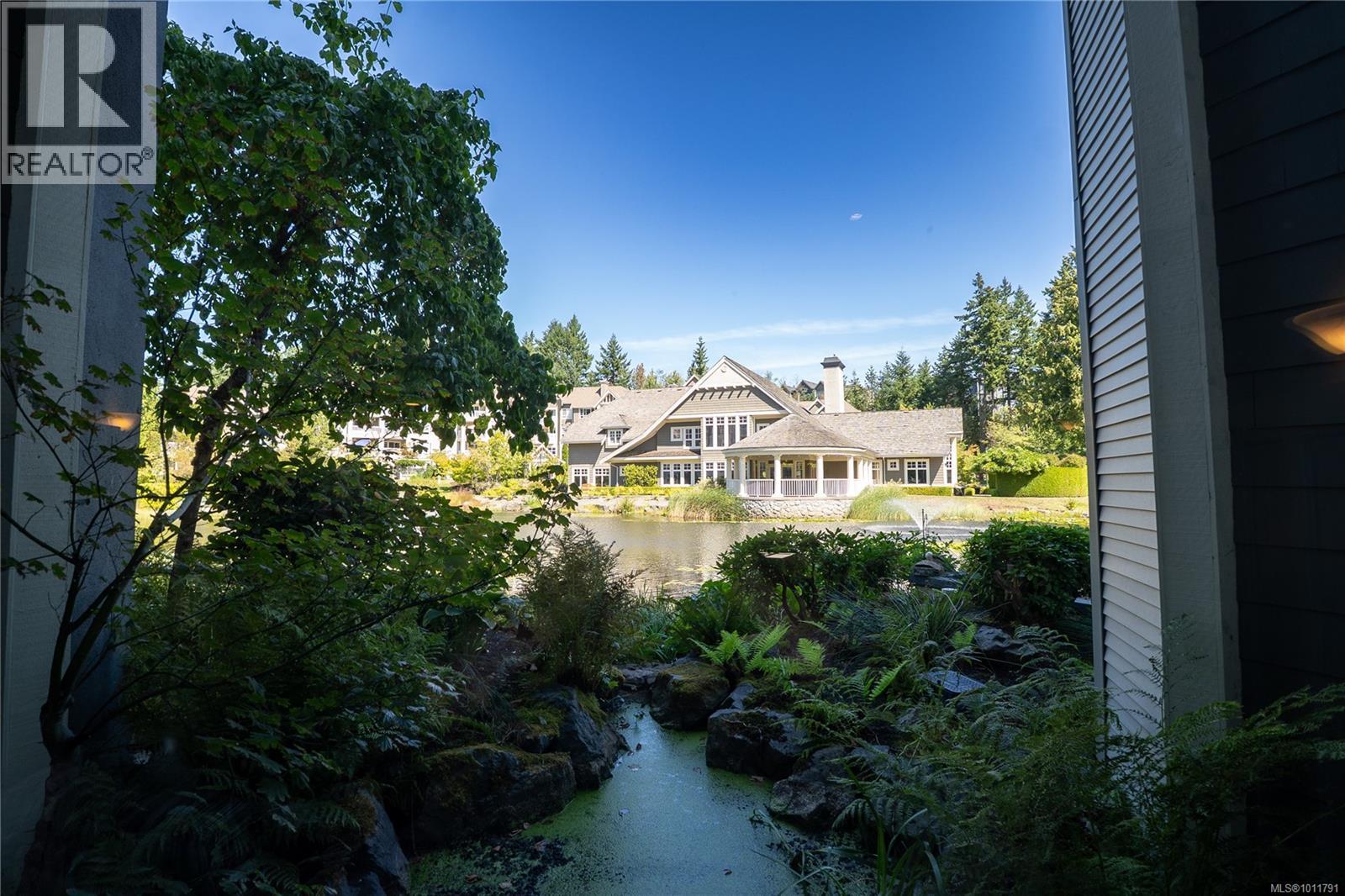 Photo 39 of 402 5650 Edgewater Lane, Nanaimo BC
