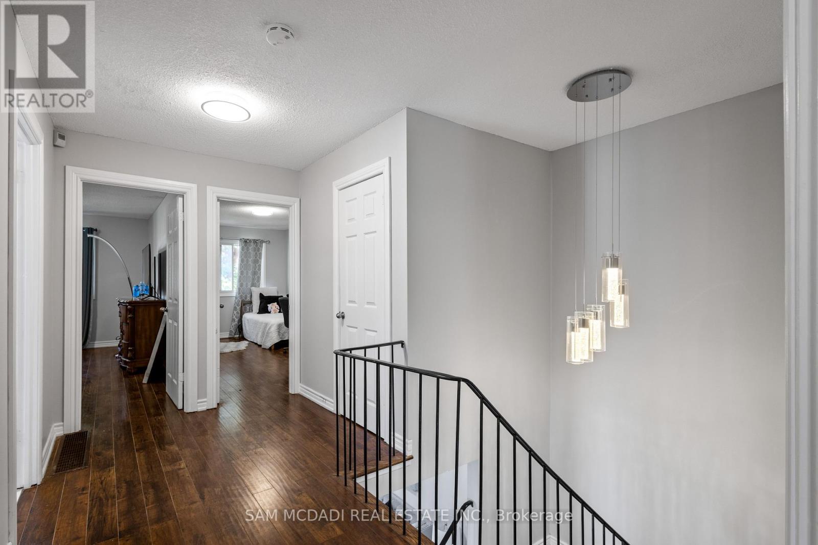 Photo 9 of 6755 Segovia Road, Mississauga ON