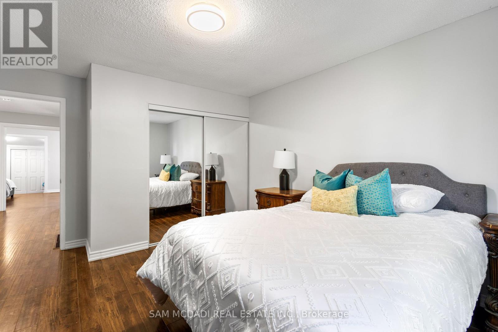 Photo 2 of 6755 Segovia Road, Mississauga ON
