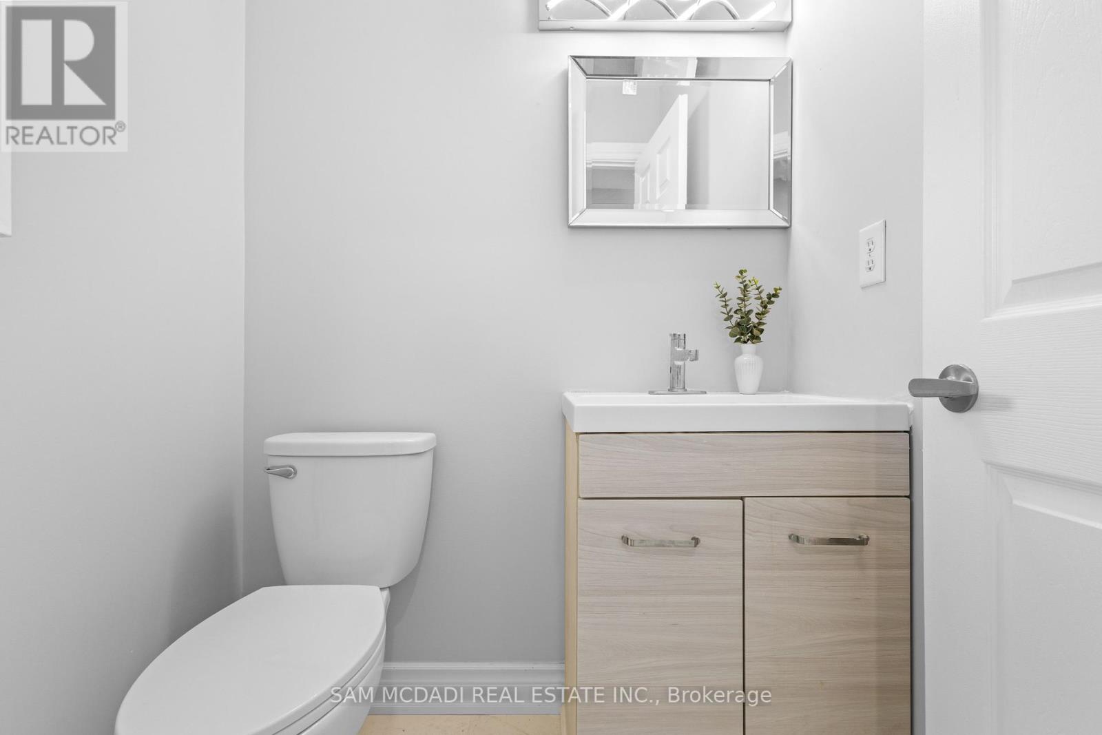 Photo 14 of 6755 Segovia Road, Mississauga ON