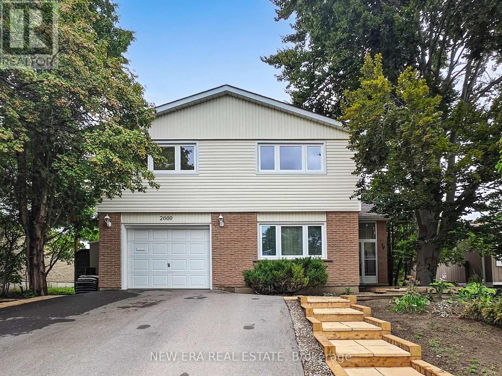 Photo 1 of 2669 Inlake Court, Mississauga ON