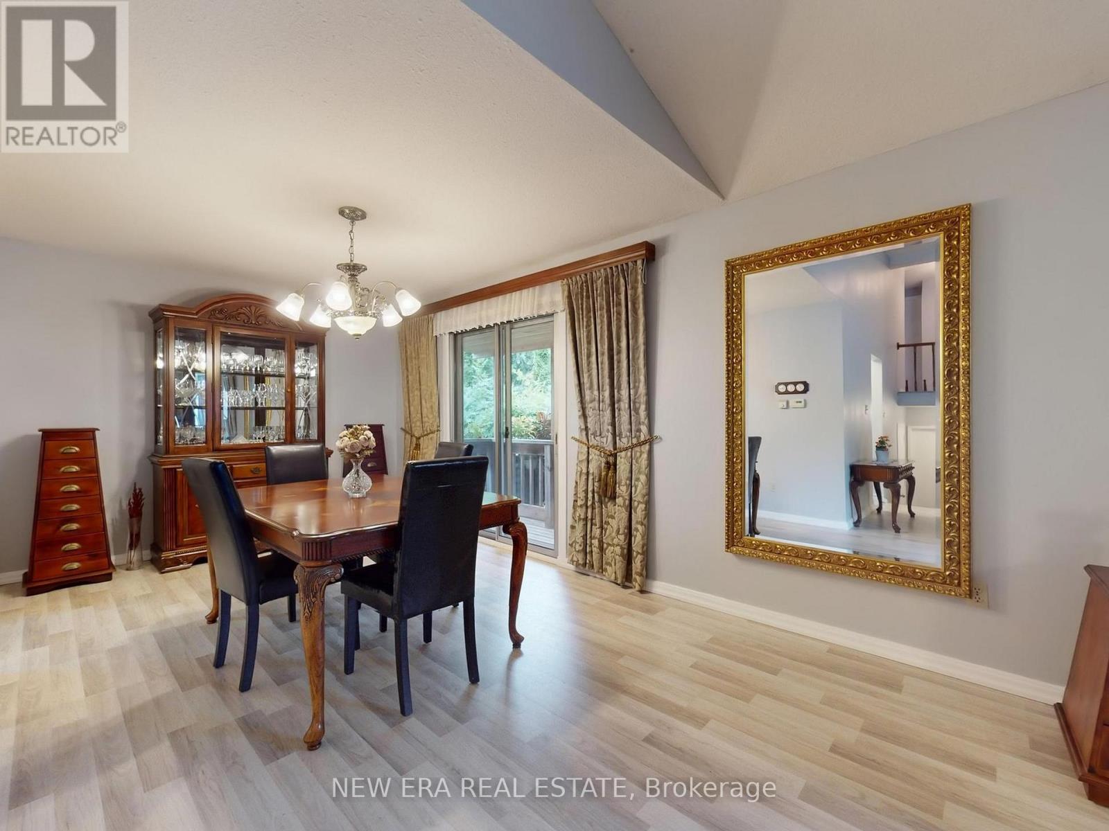 Photo 14 of 2669 Inlake Court, Mississauga ON