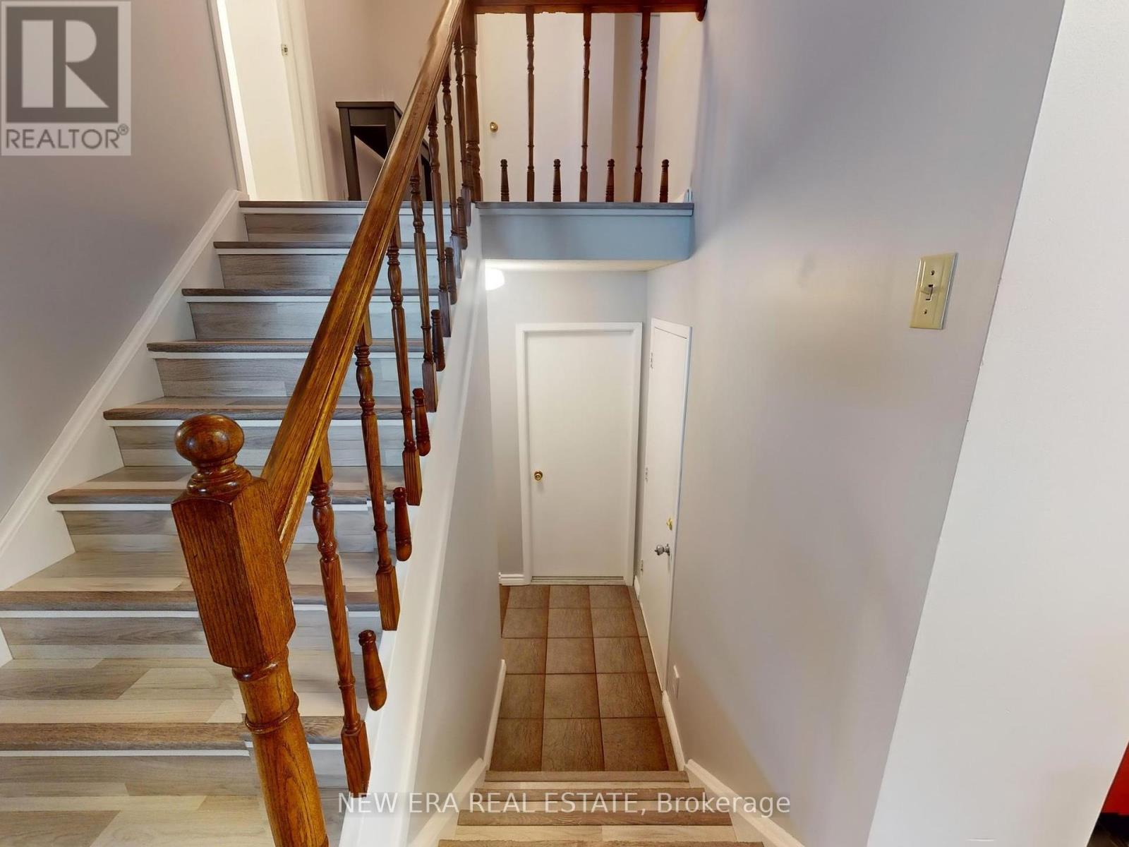 Photo 26 of 2669 Inlake Court, Mississauga ON