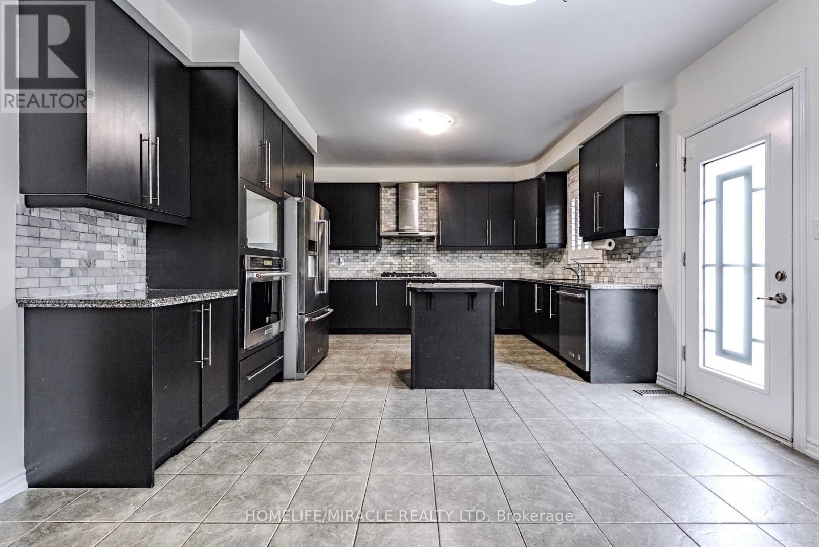 Photo 23 of 61 Bucksaw Street, Brampton ON