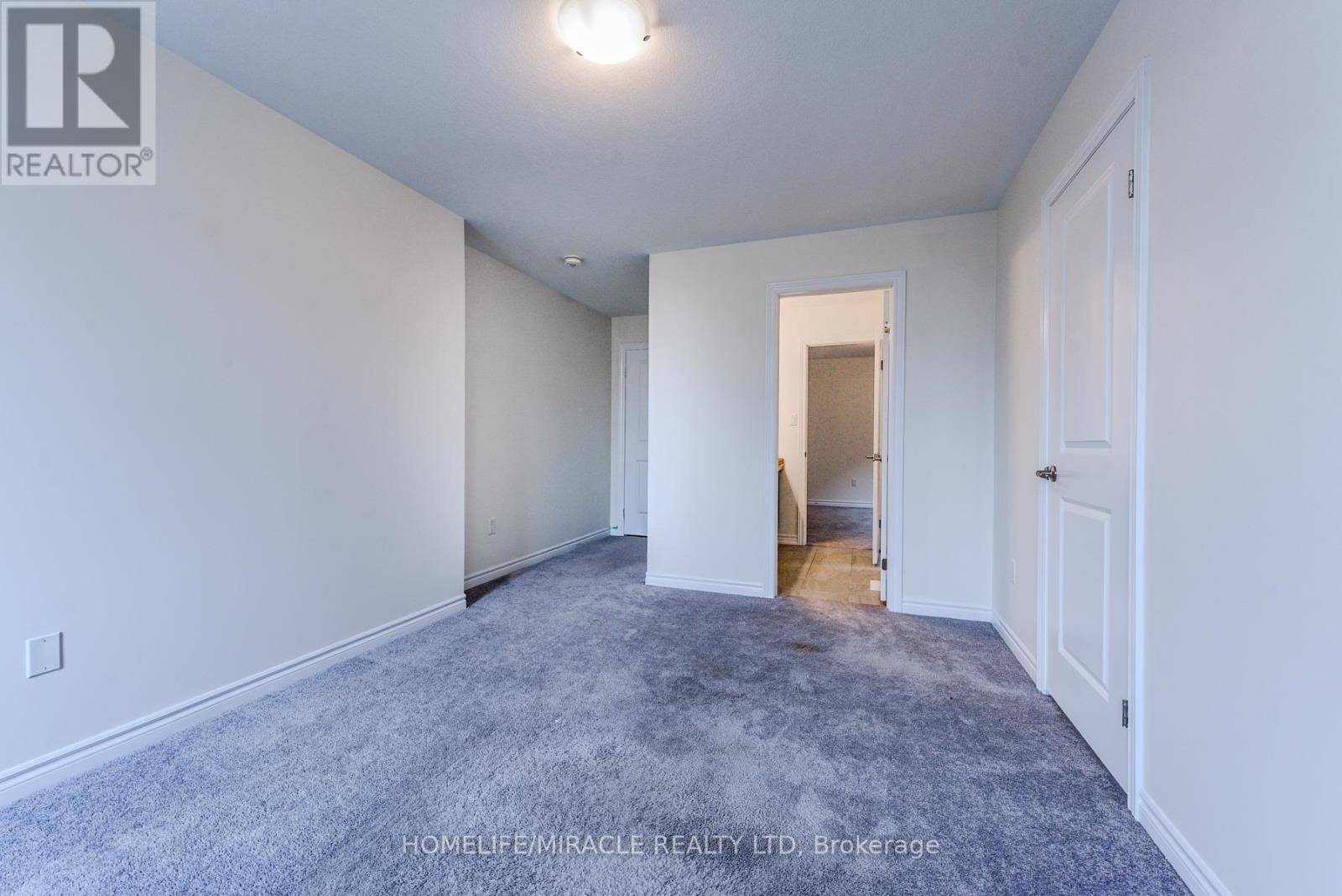 Photo 9 of 61 Bucksaw Street, Brampton ON