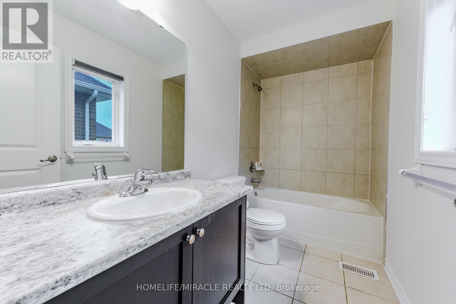 Photo 14 of 61 Bucksaw Street, Brampton ON