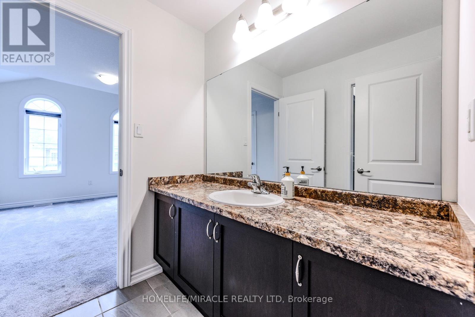 Photo 16 of 61 Bucksaw Street, Brampton ON