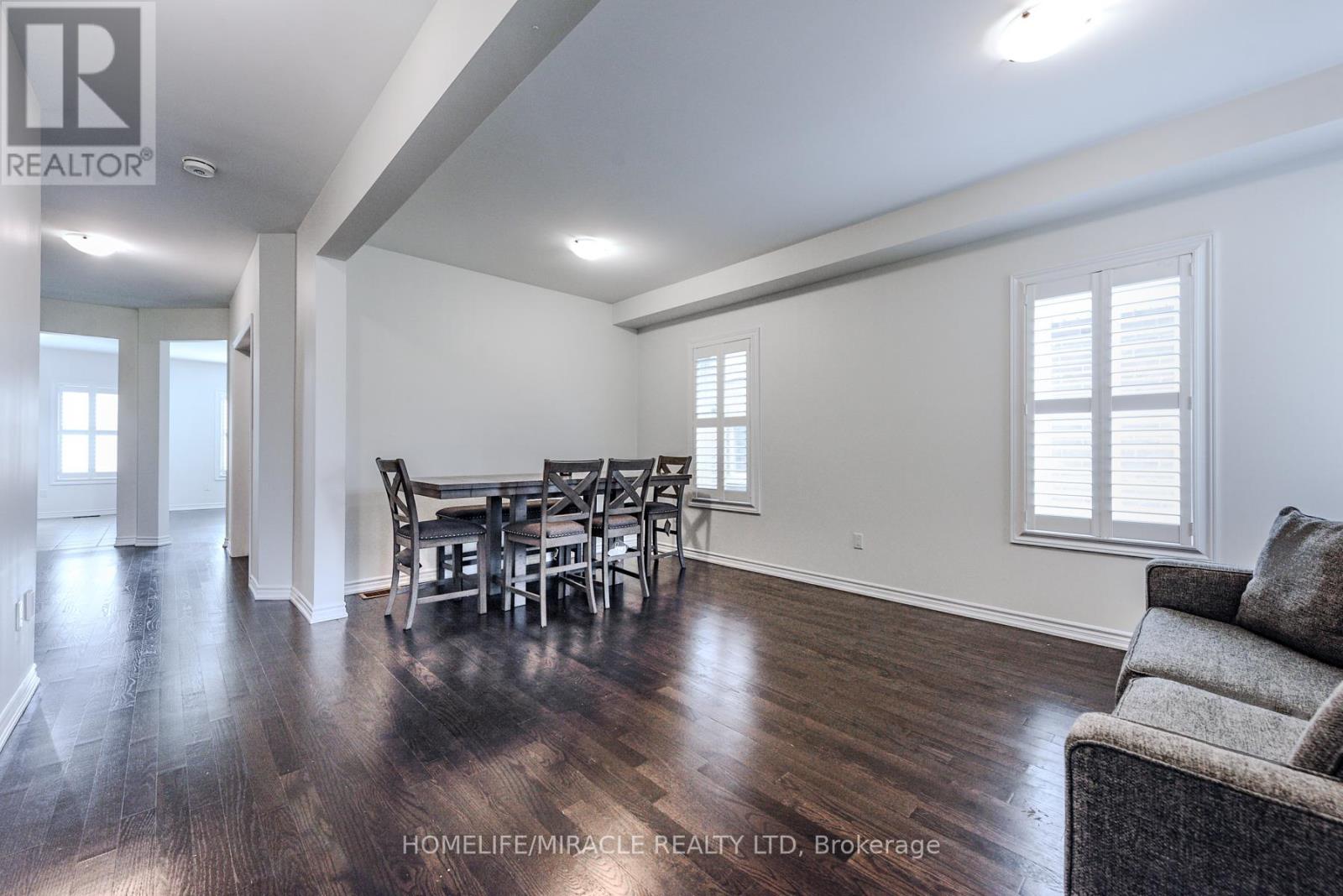 Photo 12 of 61 Bucksaw Street, Brampton ON