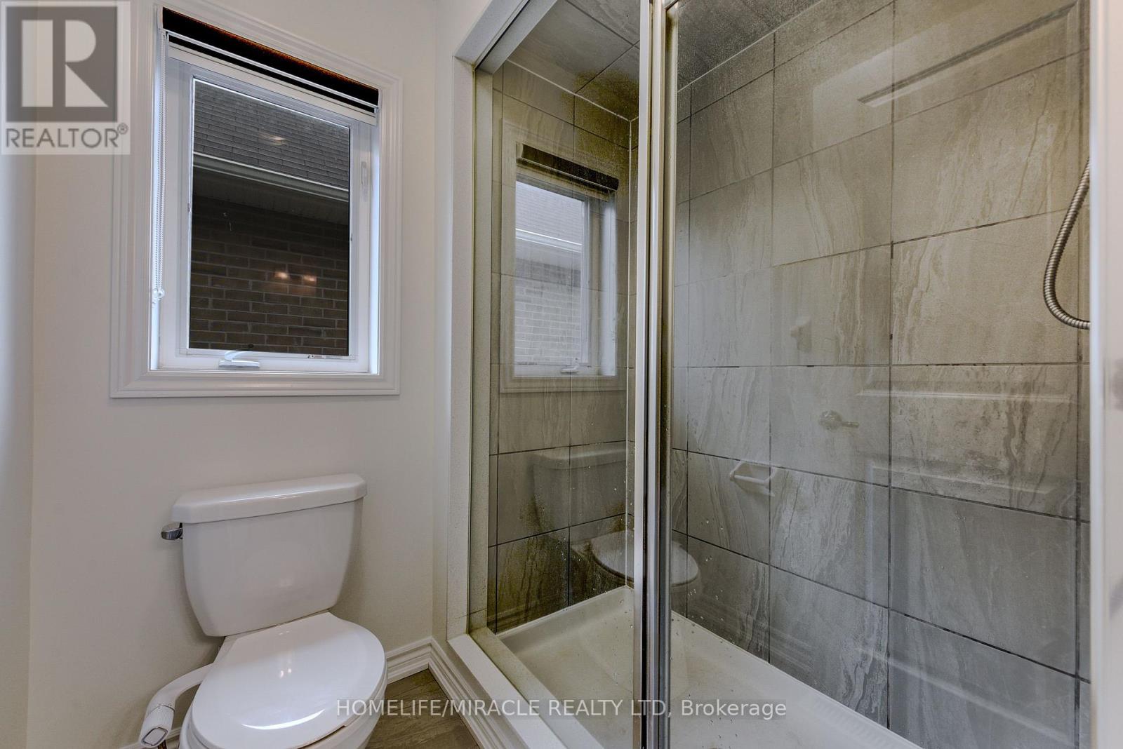 Photo 18 of 61 Bucksaw Street, Brampton ON