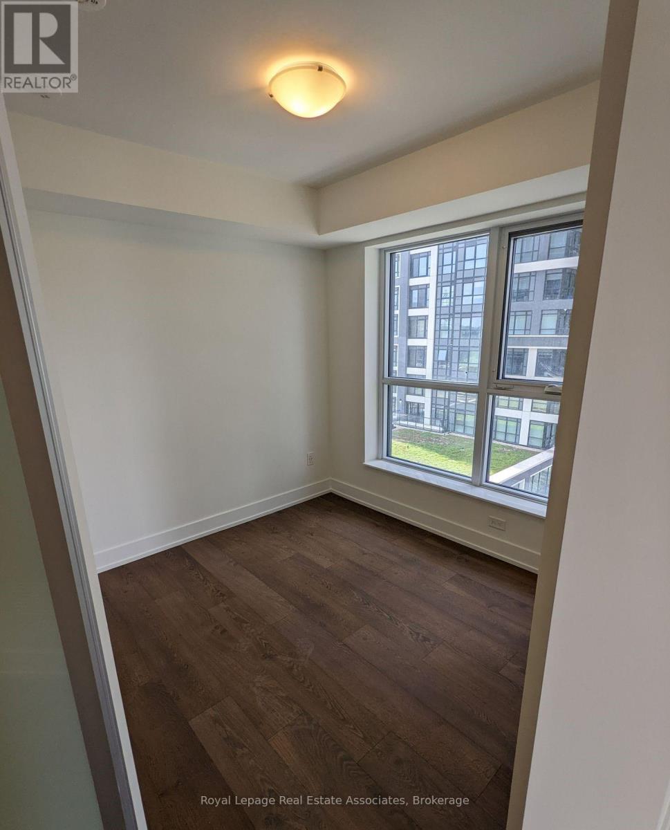 Photo 4 of 333 5 Mabelle Avenue, Toronto ON