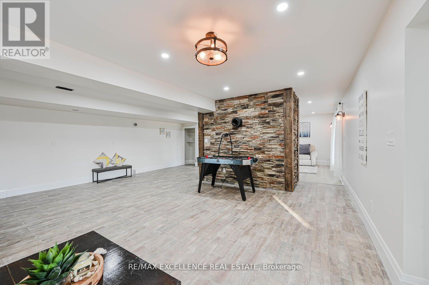 Photo 35 of 14812 Centreville Creek Road, Caledon ON