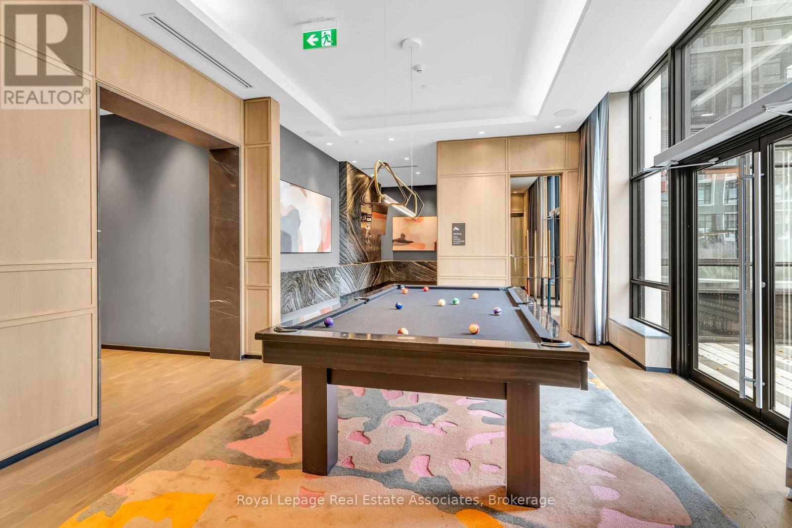 Photo 10 of 636 5 Mabelle Avenue, Toronto ON