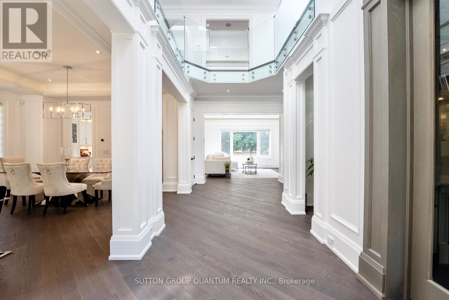 Photo 10 of 1486 Pembroke Drive, Oakville ON